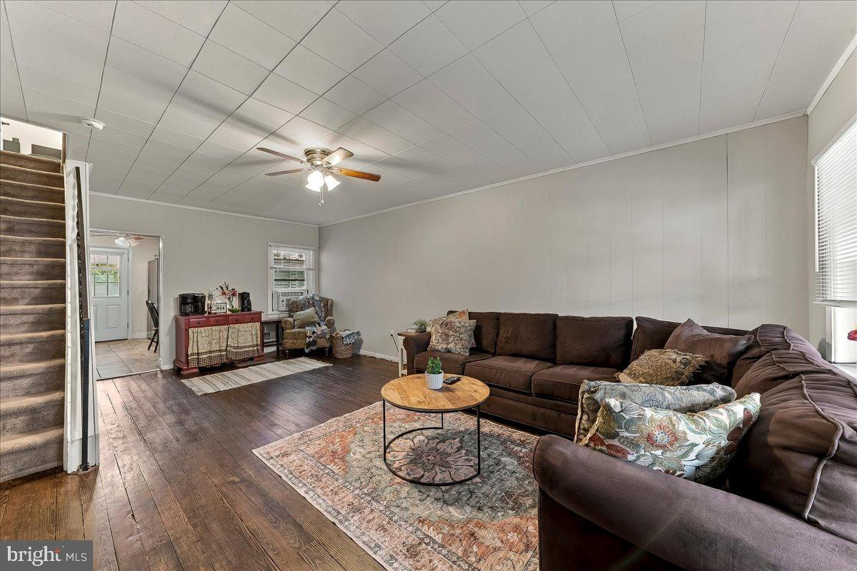 216 Grant St, Parkesburg, PA 19365 photo