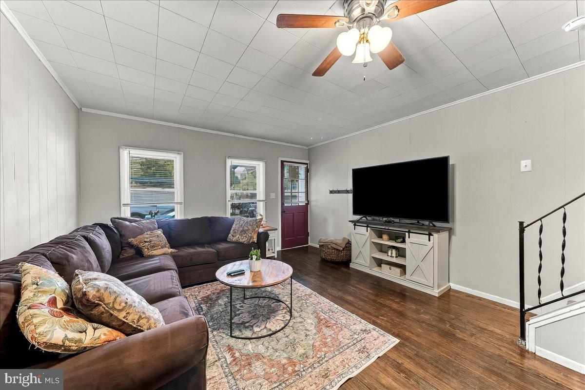 216 Grant St, Parkesburg, PA 19365 photo