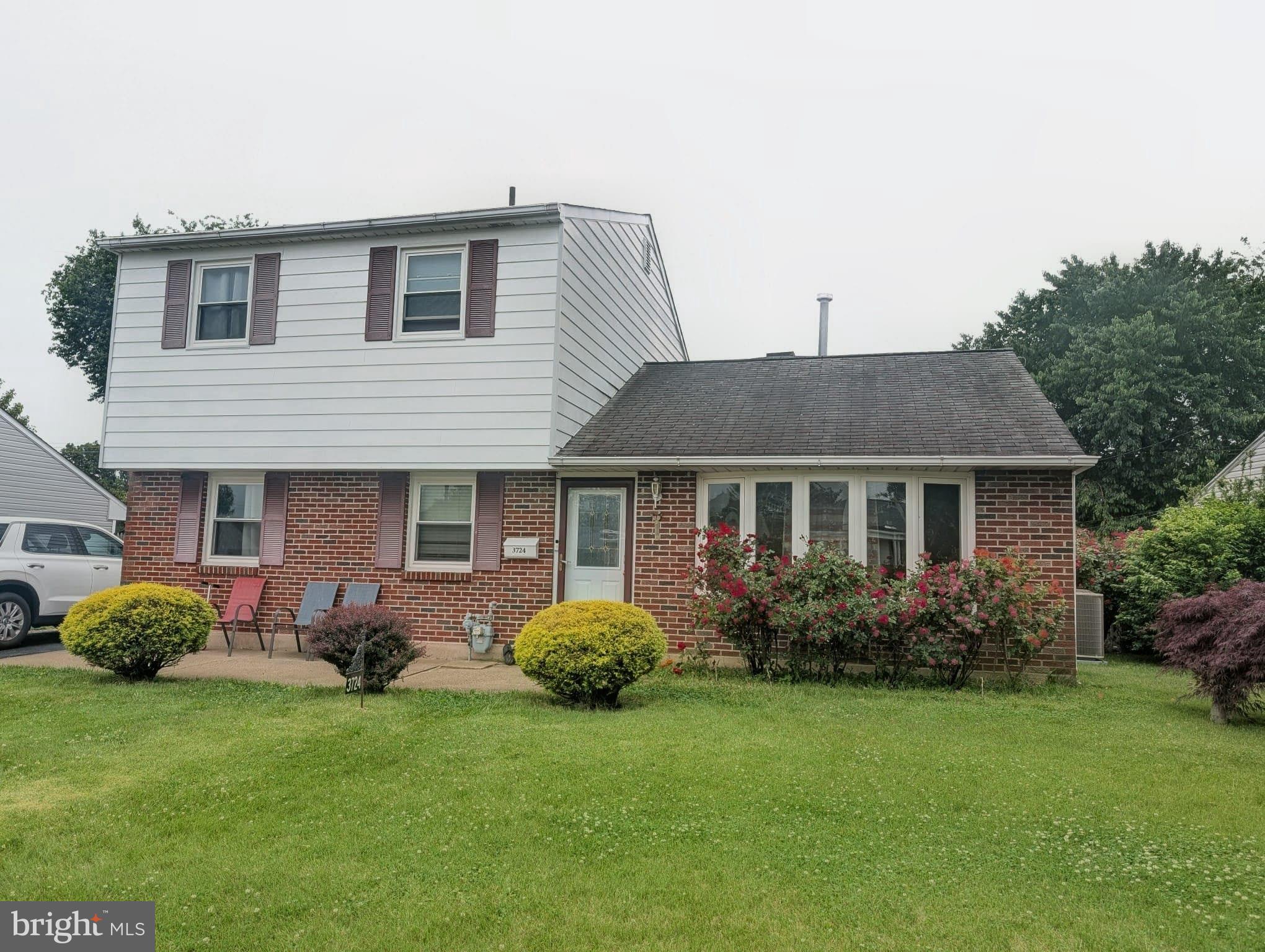 3724 Devonshire Pl, Bensalem, PA 19020 photo