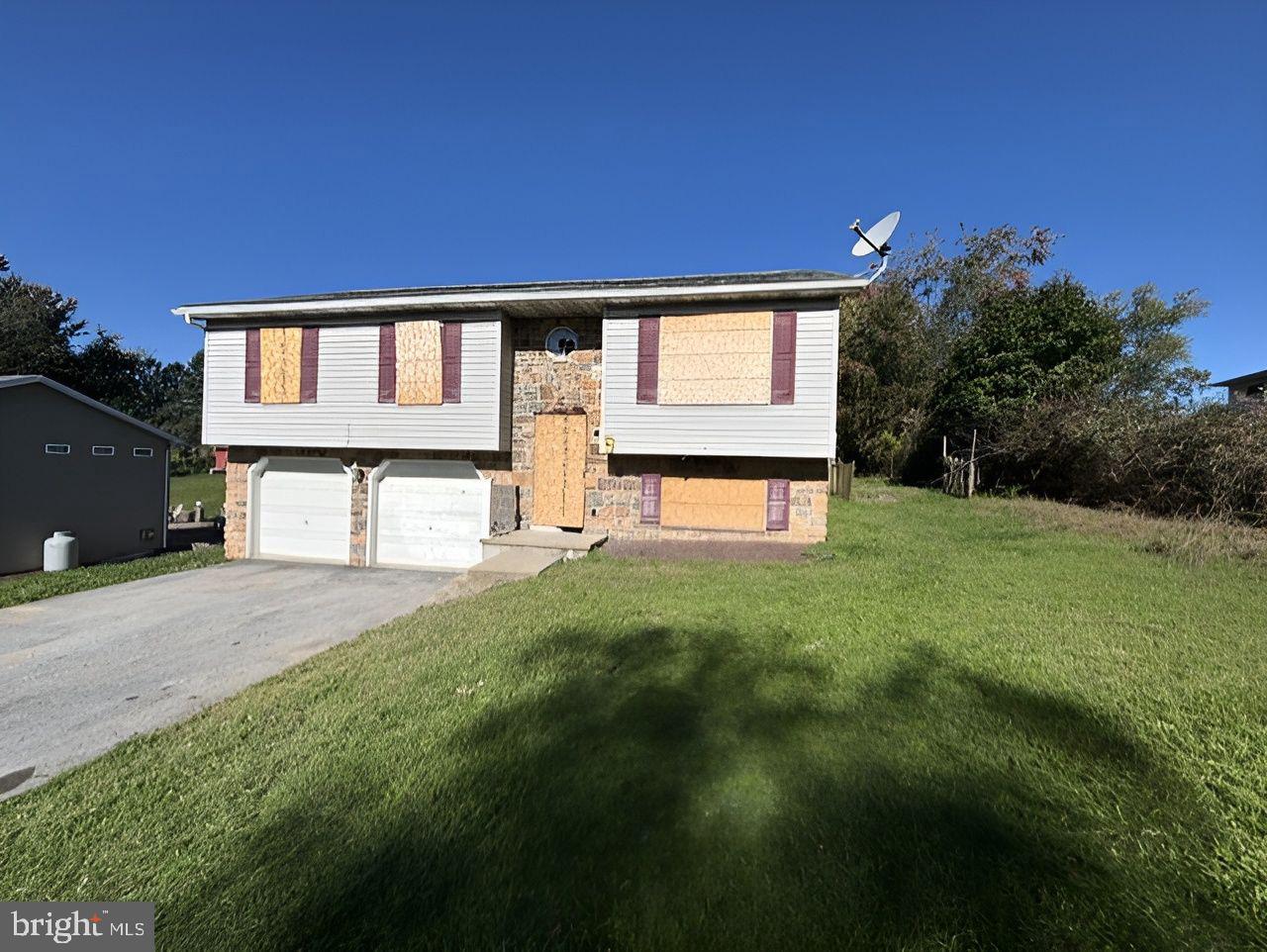 6524 Fairfax Dr, Harrisburg, PA 17111 photo