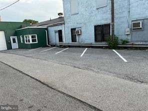 1880 W Market St, York, PA 17404 photo