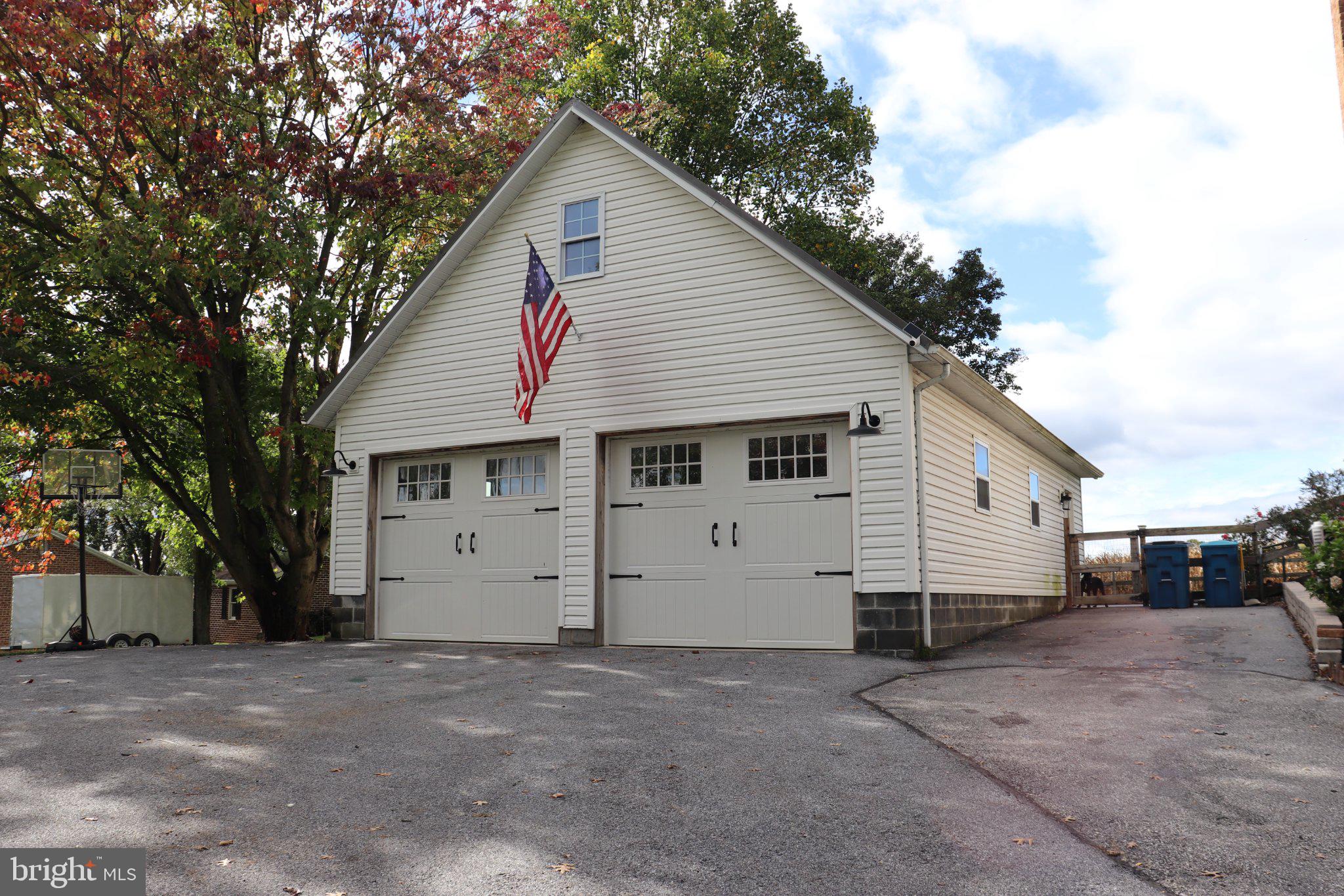 1430 Canal Road Ext, Manchester, PA 17345 photo