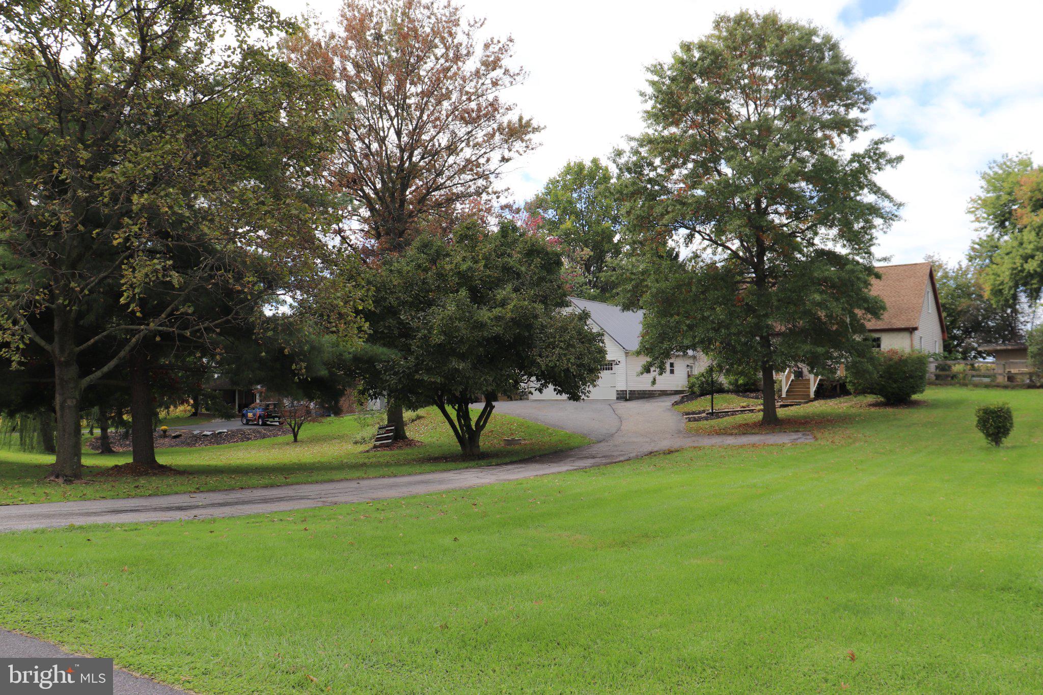 1430 Canal Road Ext, Manchester, PA 17345 photo