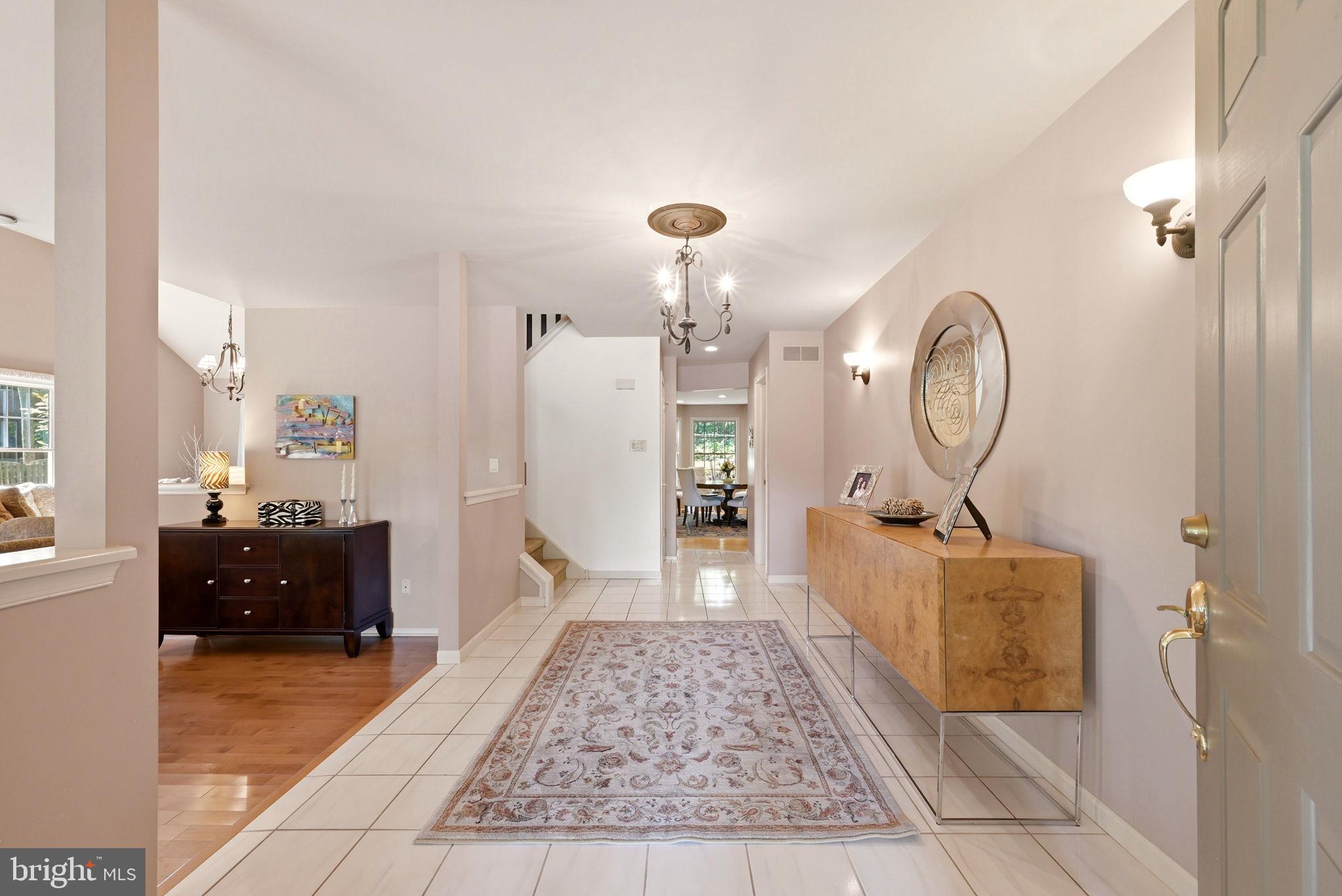5 Devonwood Ct, Voorhees, NJ 08043 photo