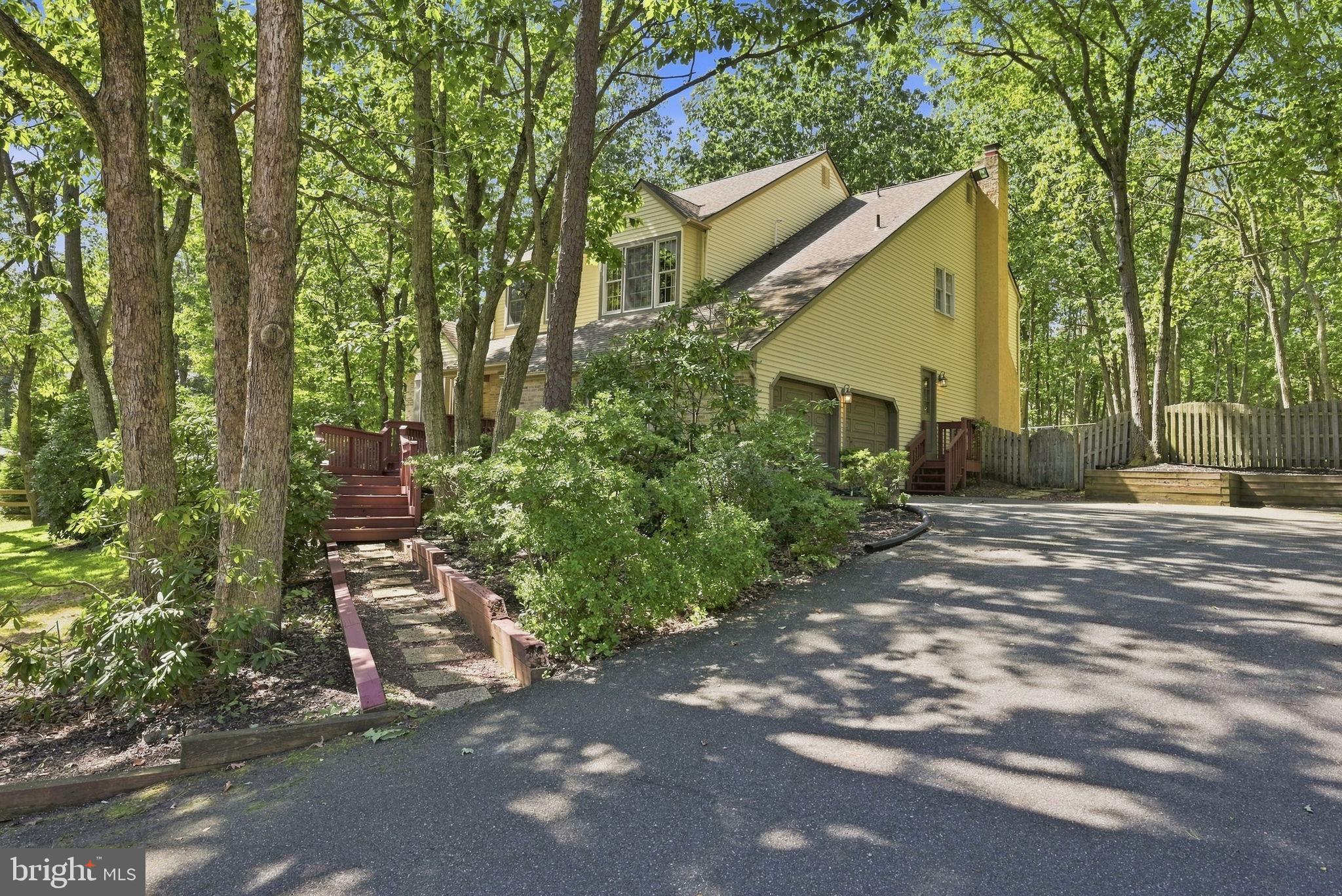 5 Devonwood Ct, Voorhees, NJ 08043 photo