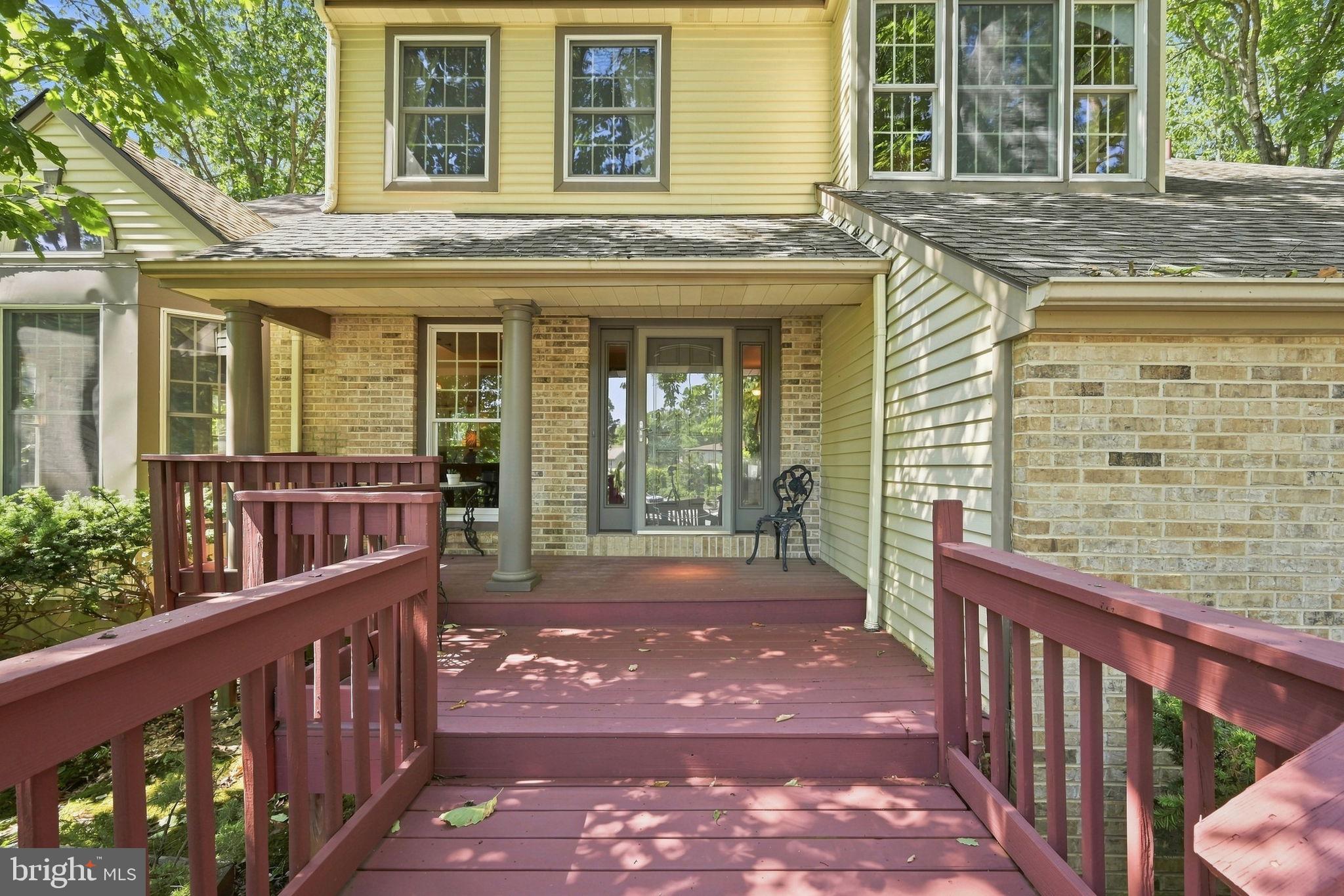 5 Devonwood Ct, Voorhees, NJ 08043