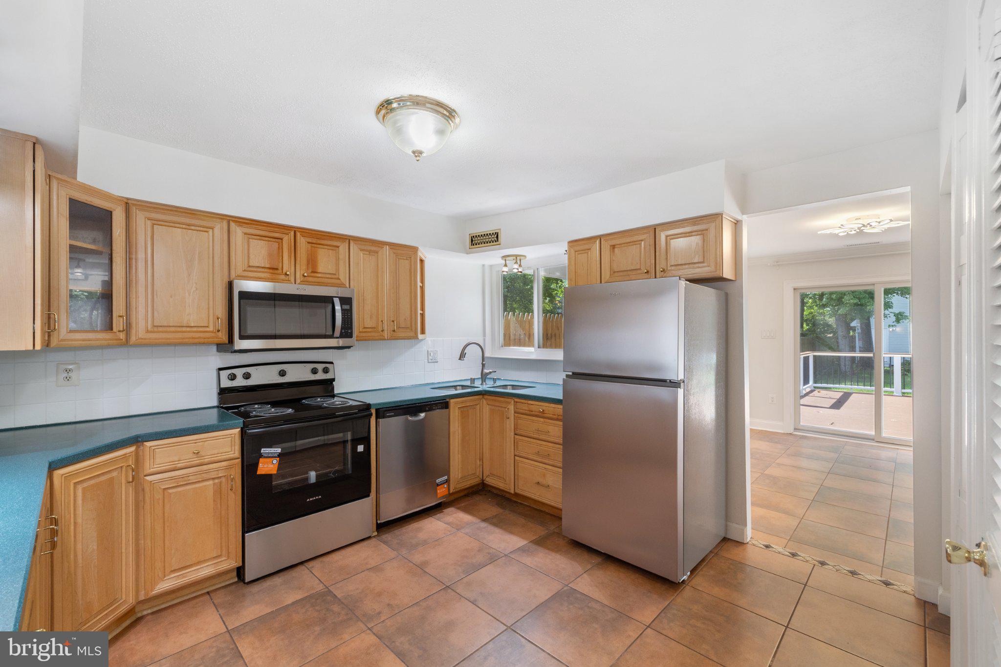459 Winterberry Dr, Edgewood, MD 21040 photo