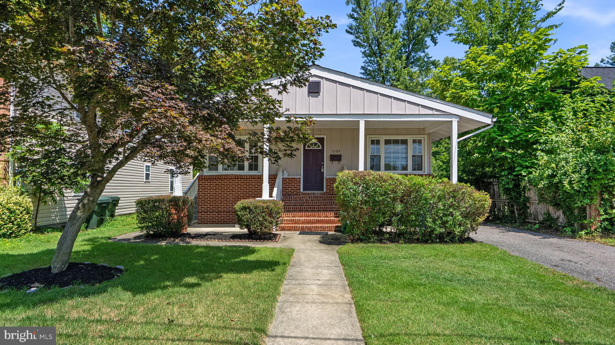 5104 Roanoke Pl, College Park, MD 20740