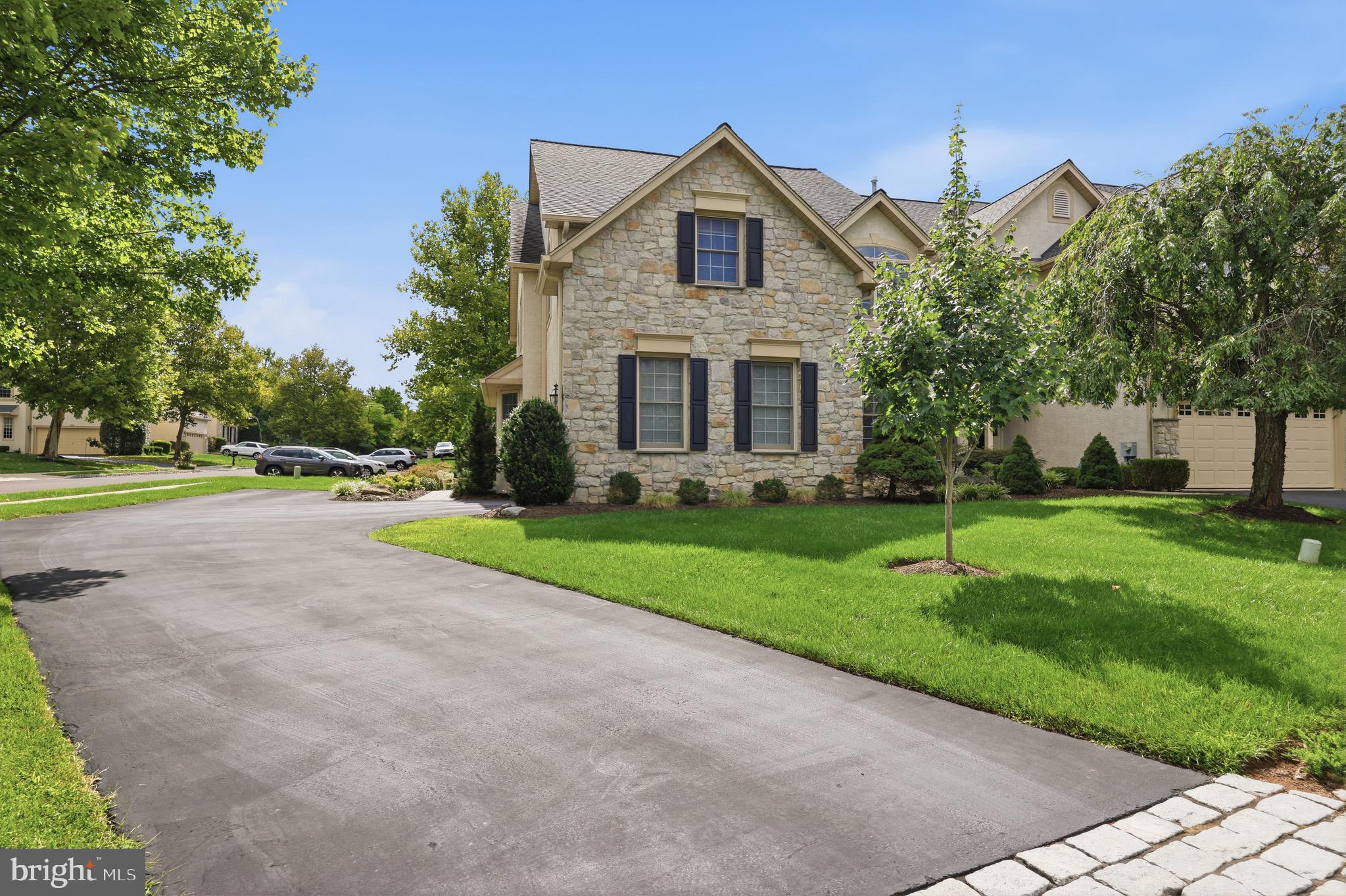 1260 Carnigan Ct, Ambler, PA 19002