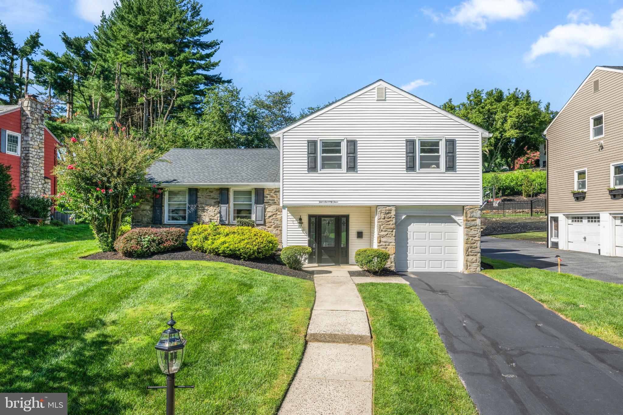 474 Doe Run Ln, Springfield, PA 19064