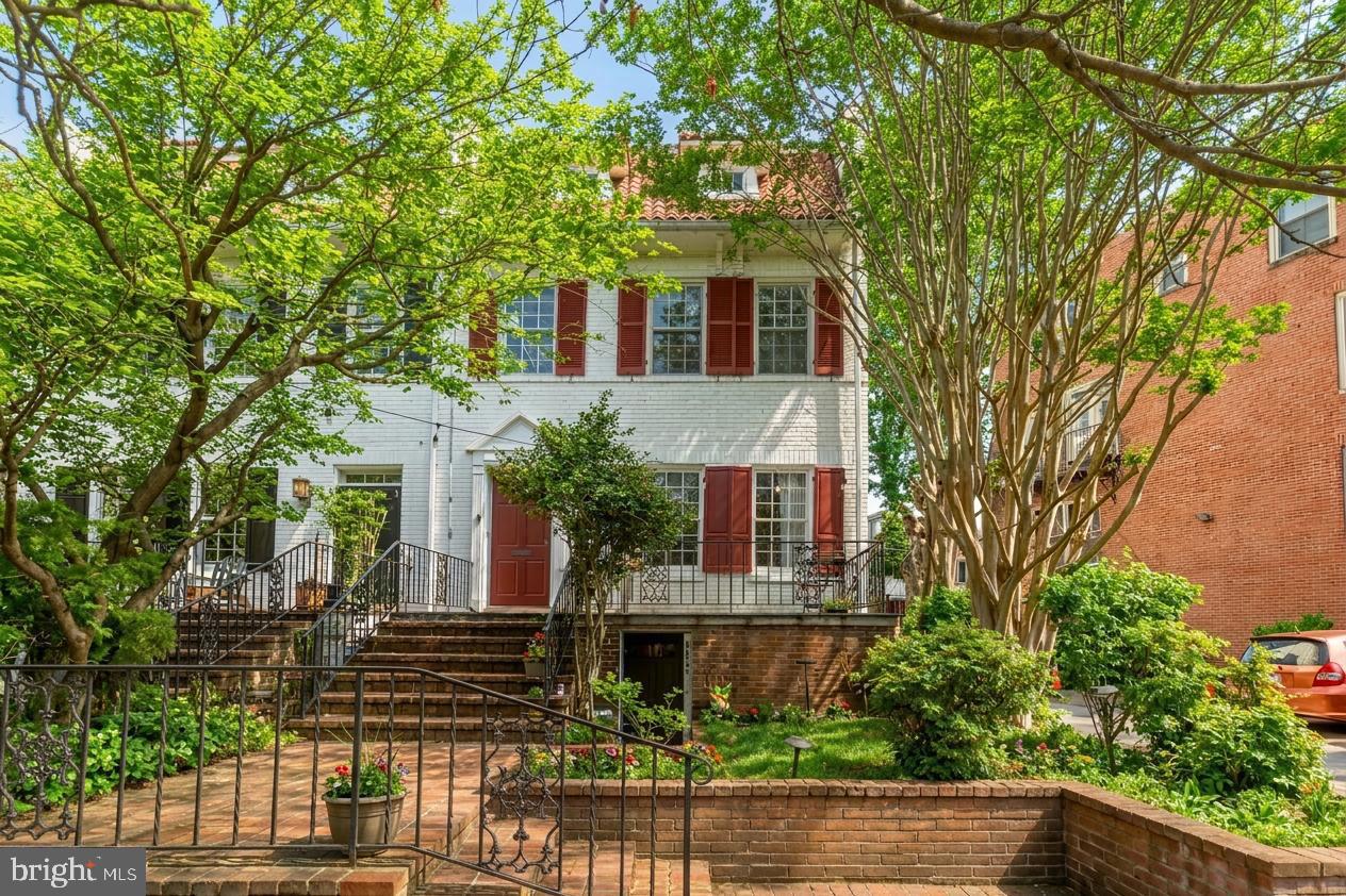 2015 Allen Pl, Washington, DC 20009