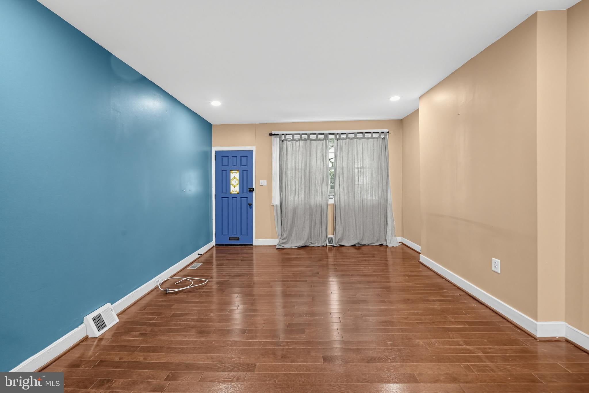 842 Almond St, Philadelphia, PA 19125 photo