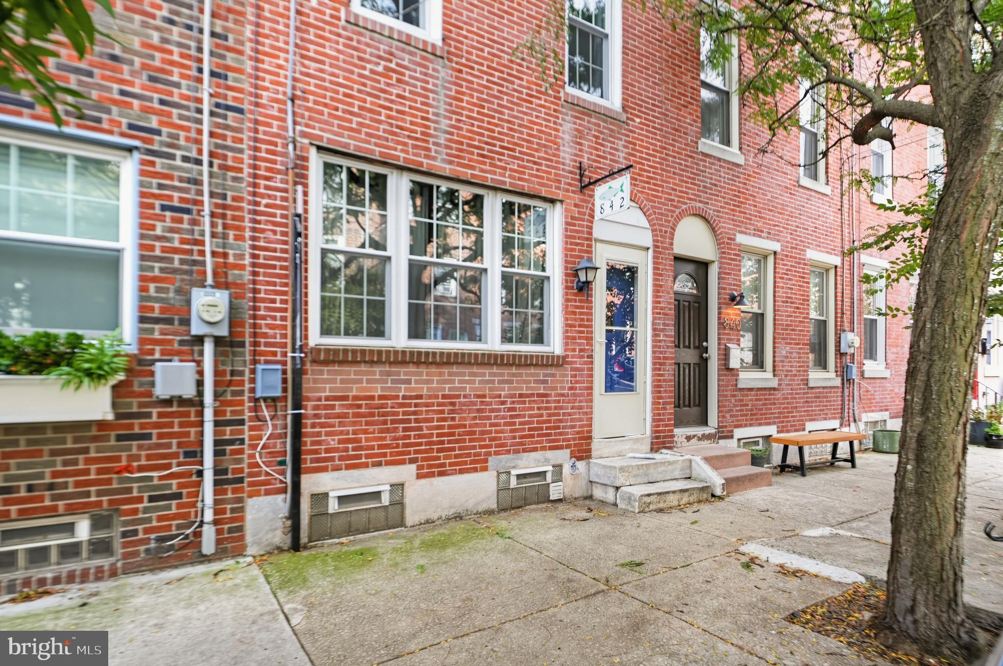842 Almond St, Philadelphia, PA 19125 photo