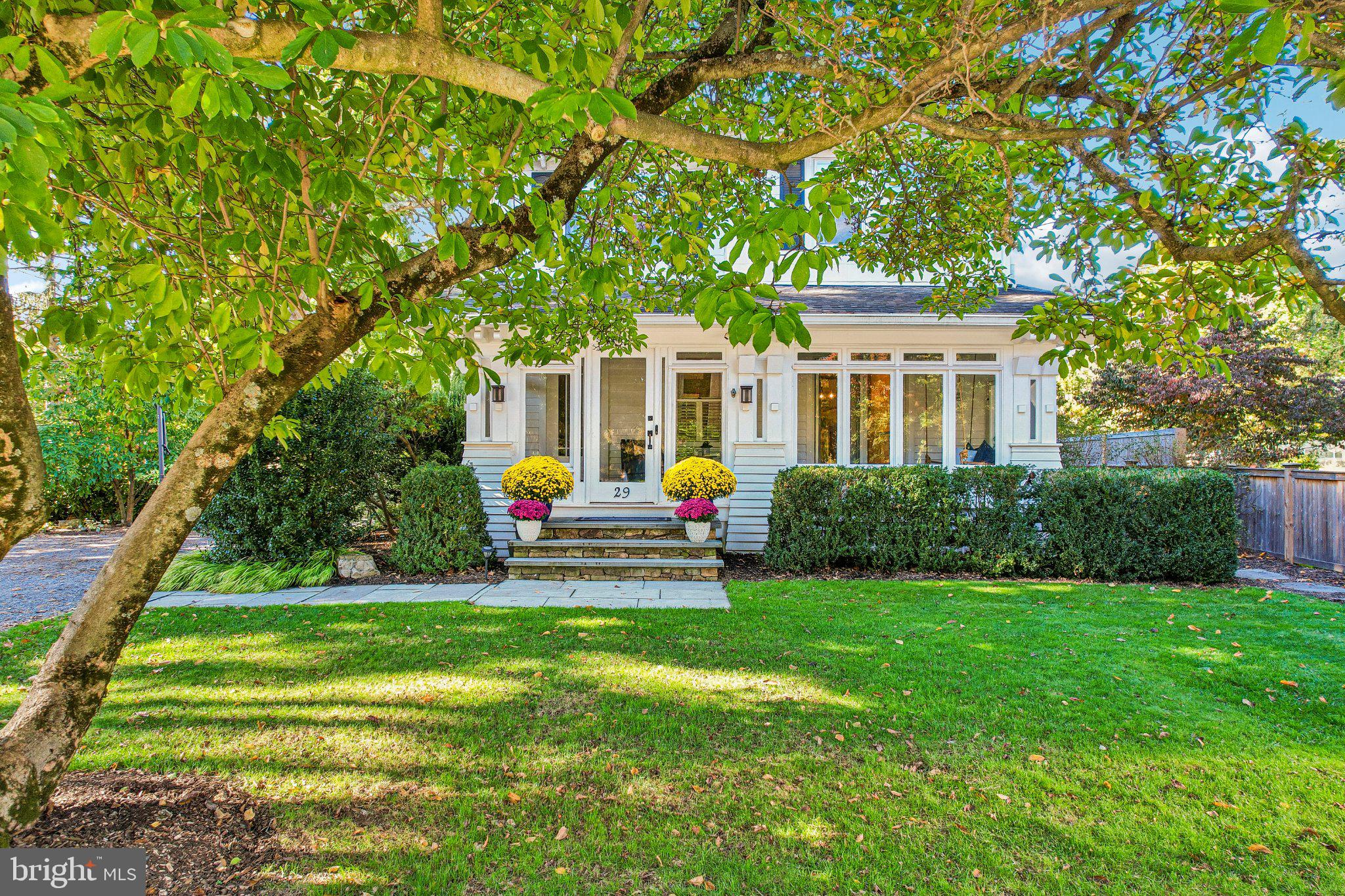 29 Craven Lane Ln, Lawrence Twp, NJ 08648 photo