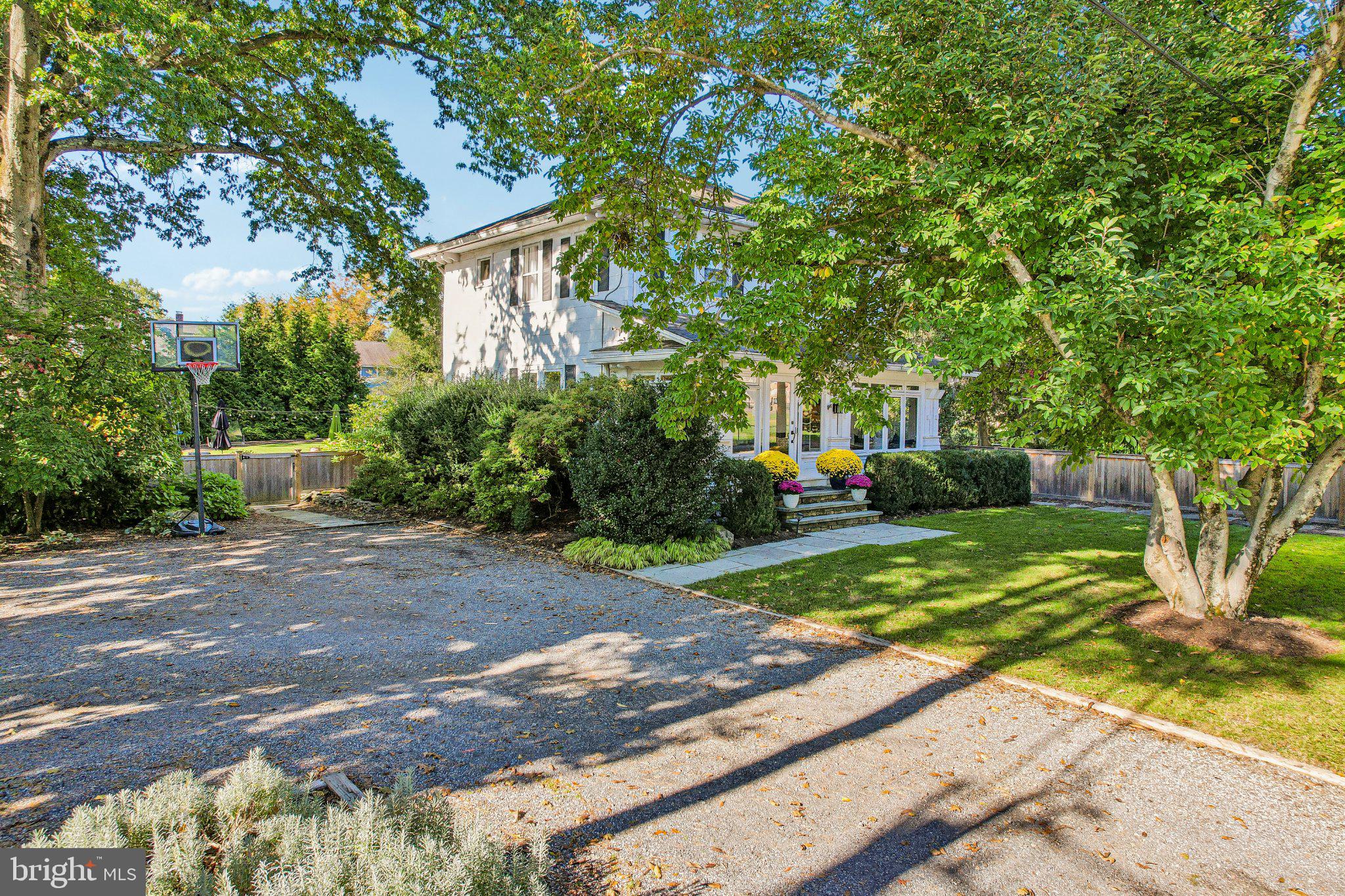 29 Craven Lane Ln, Lawrence Twp, NJ 08648 photo