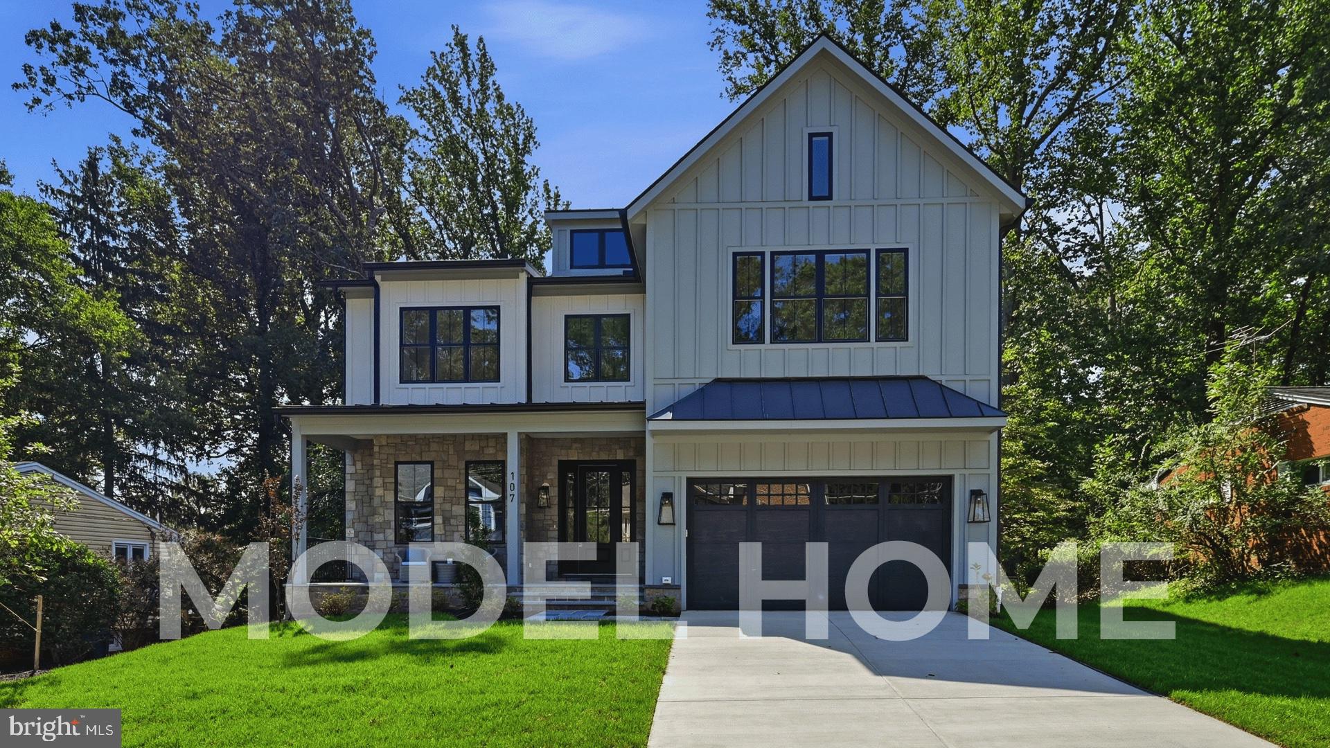 8020 Elm Pl, Dunn Loring, VA 22027