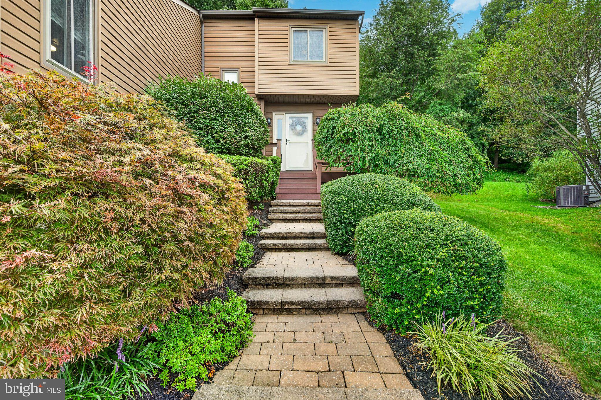 1312 Rhode Island Cir, Downingtown, PA 19335 photo