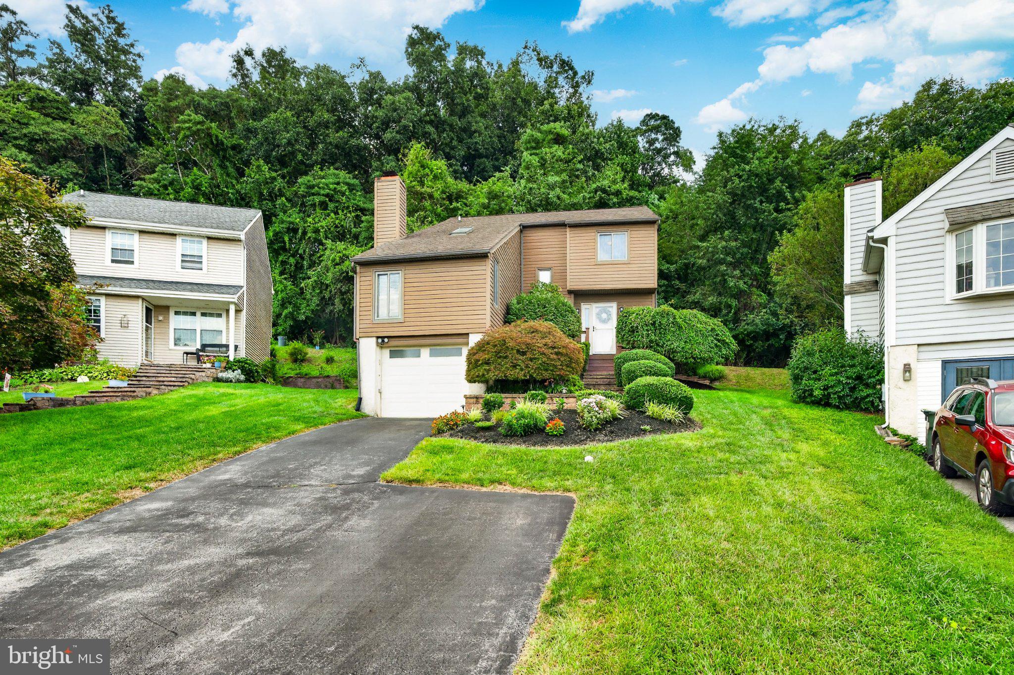 1312 Rhode Island Cir, Downingtown, PA 19335 photo