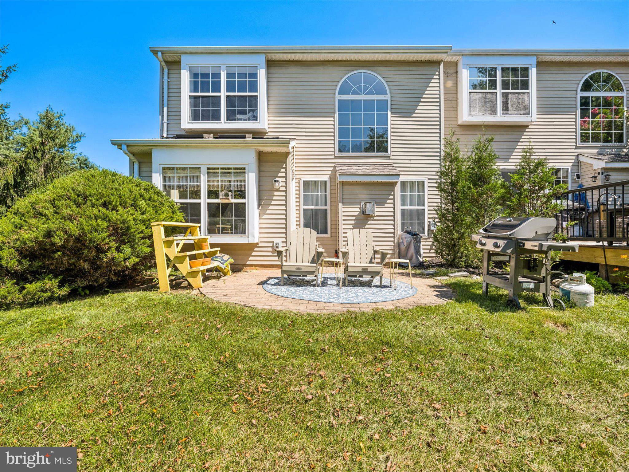 2309 Periwinkle Ct, Phoenixville, PA 19460 photo