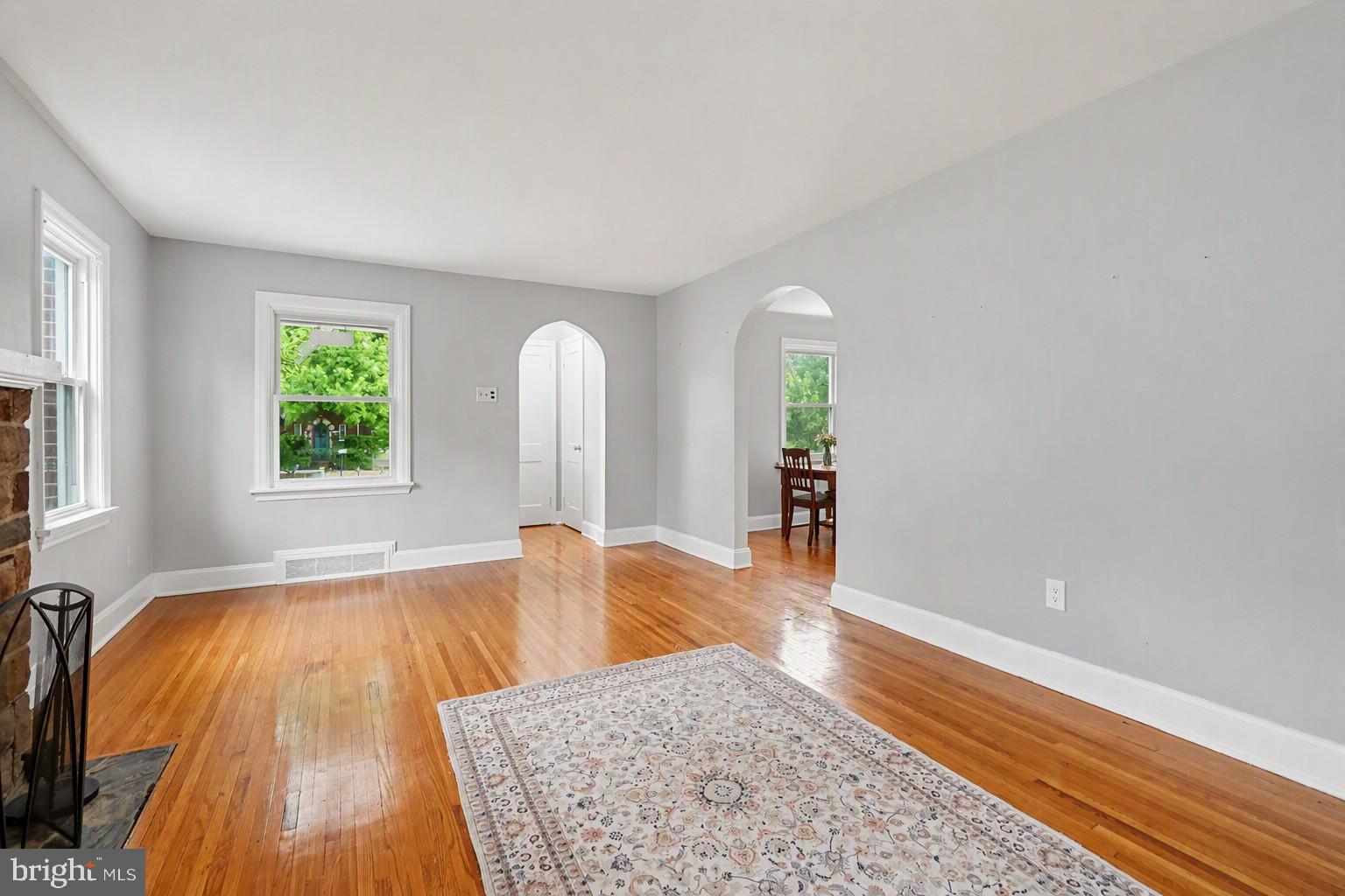 2929 Locust Ln, Harrisburg, PA 17109 photo