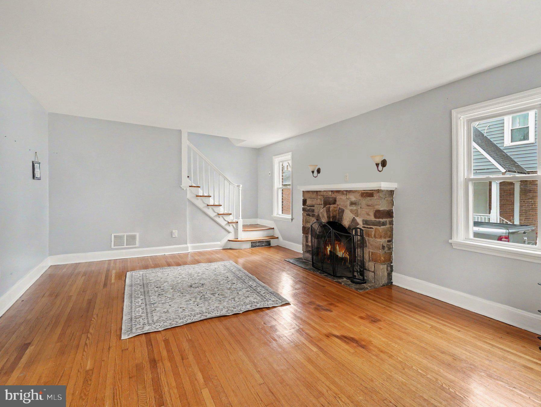 2929 Locust Ln, Harrisburg, PA 17109 photo