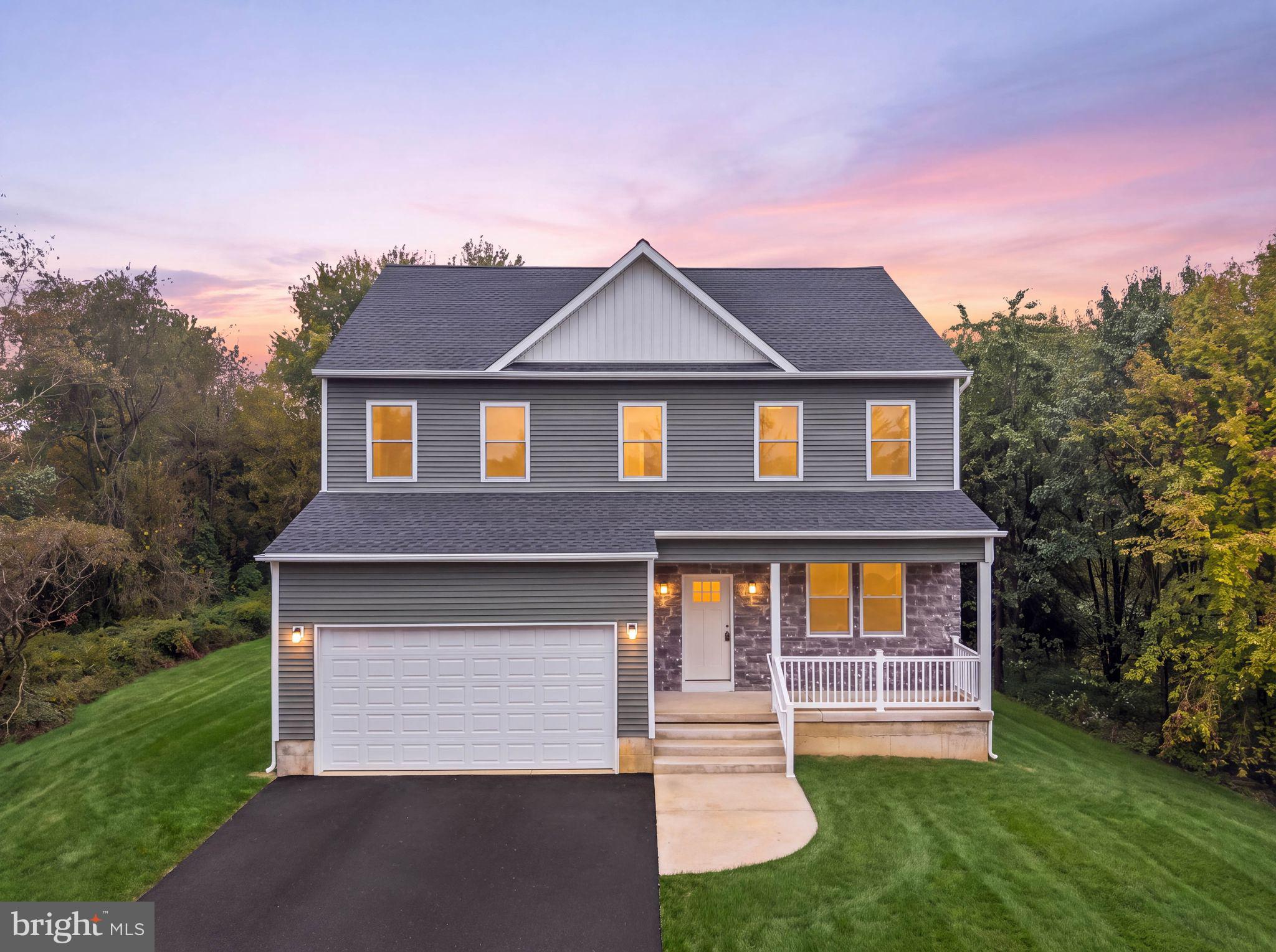 577 Clayton Ave, Clayton, NJ 08312
