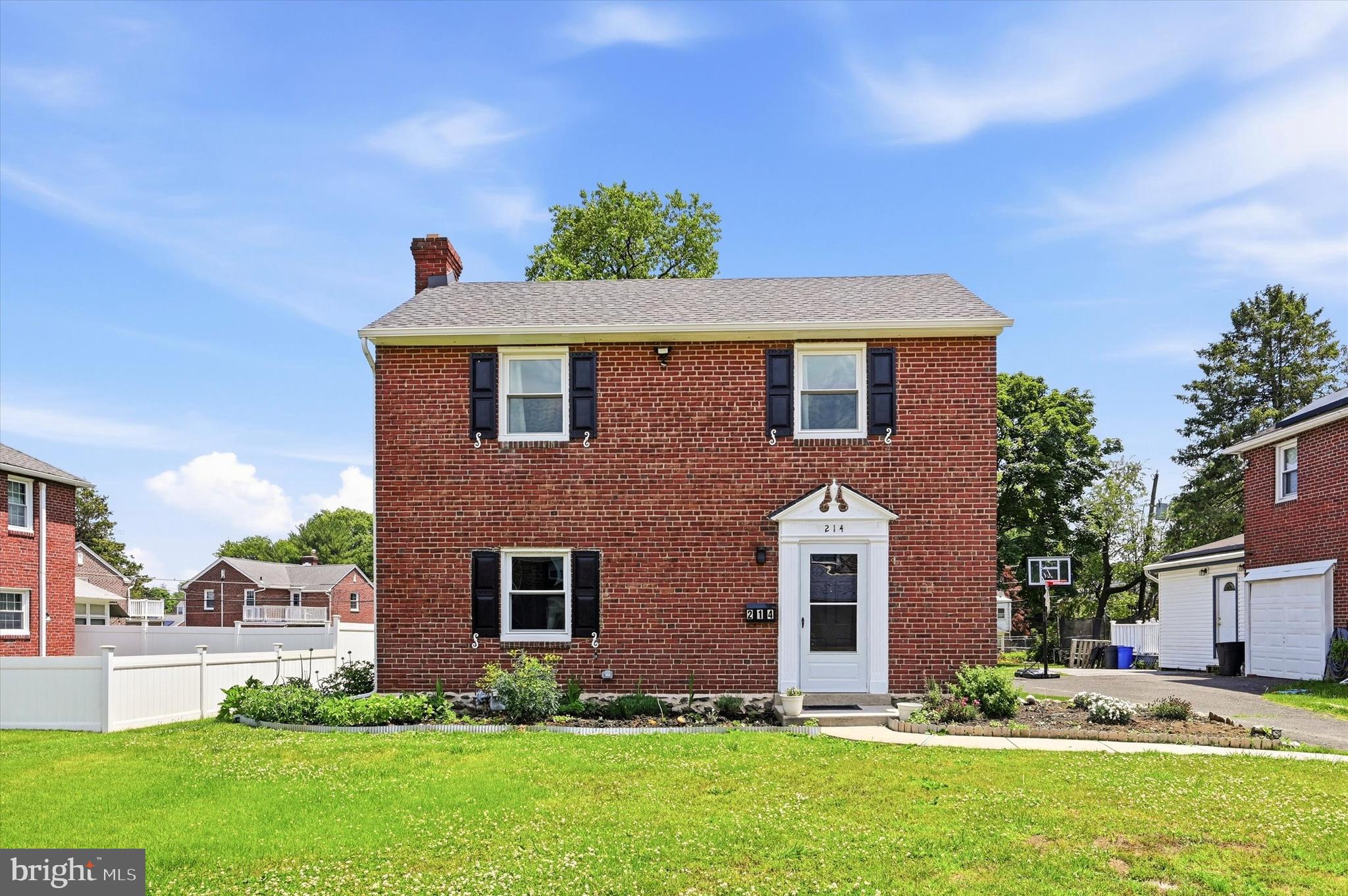 214 Priscilla Ln, Aldan, PA 19018