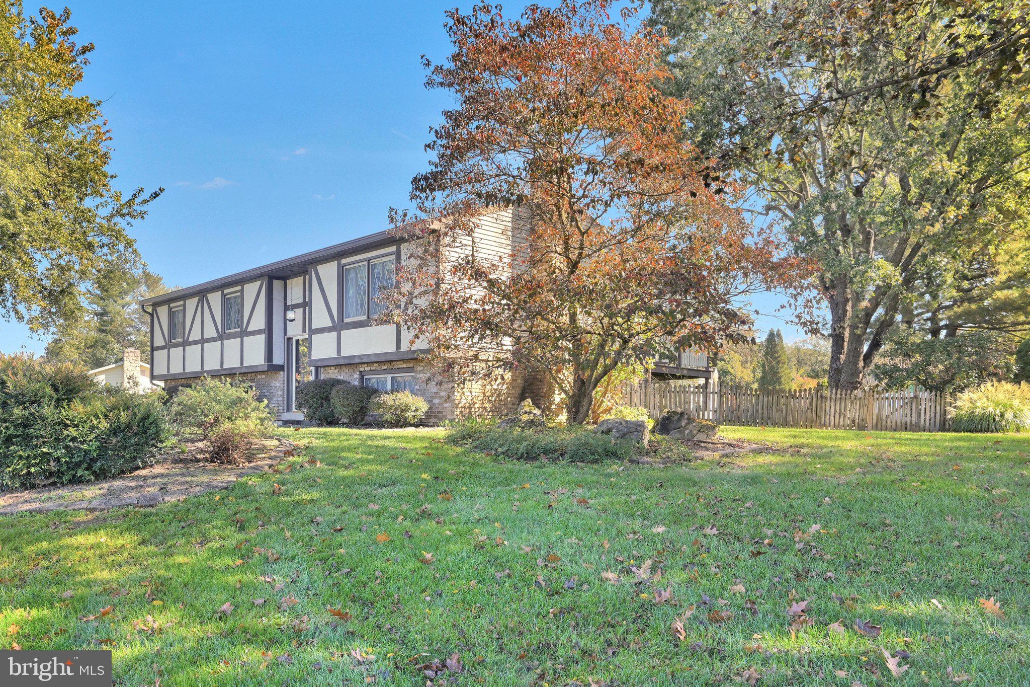 36 Ashland Ave, Ephrata, PA 17522 photo