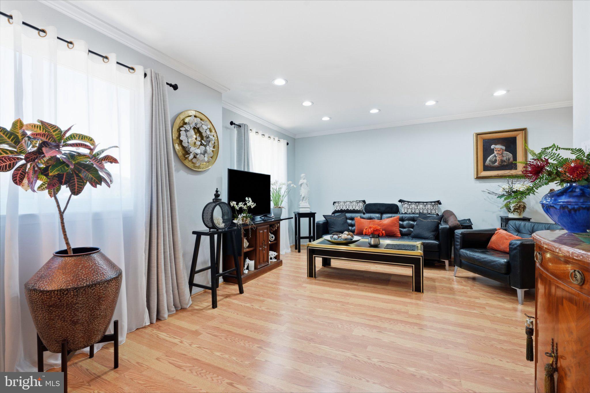 15181 Beverly Dr, Philadelphia, PA 19116 photo
