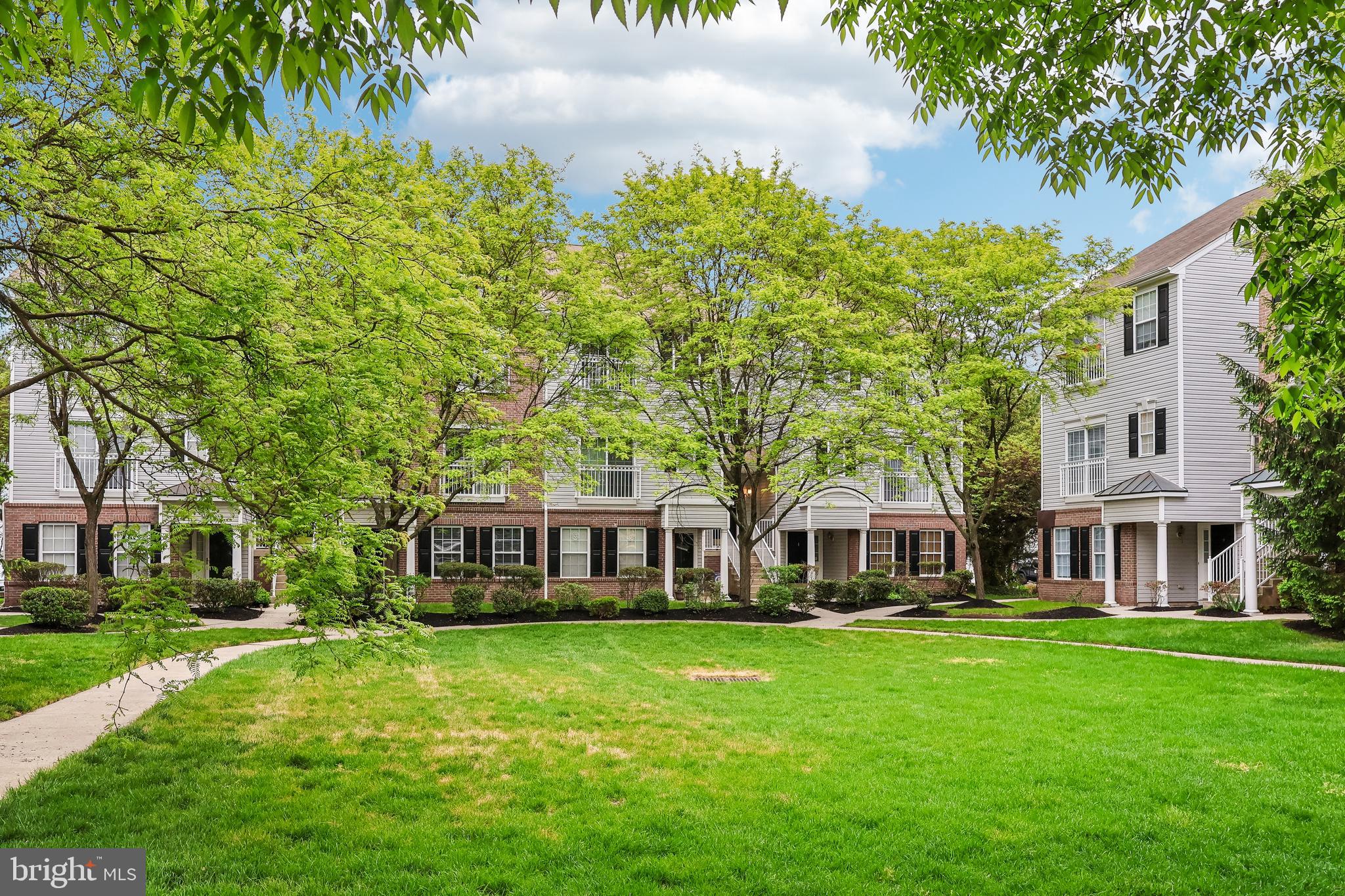 340 Lisa Way, Riverton, NJ 08077 photo