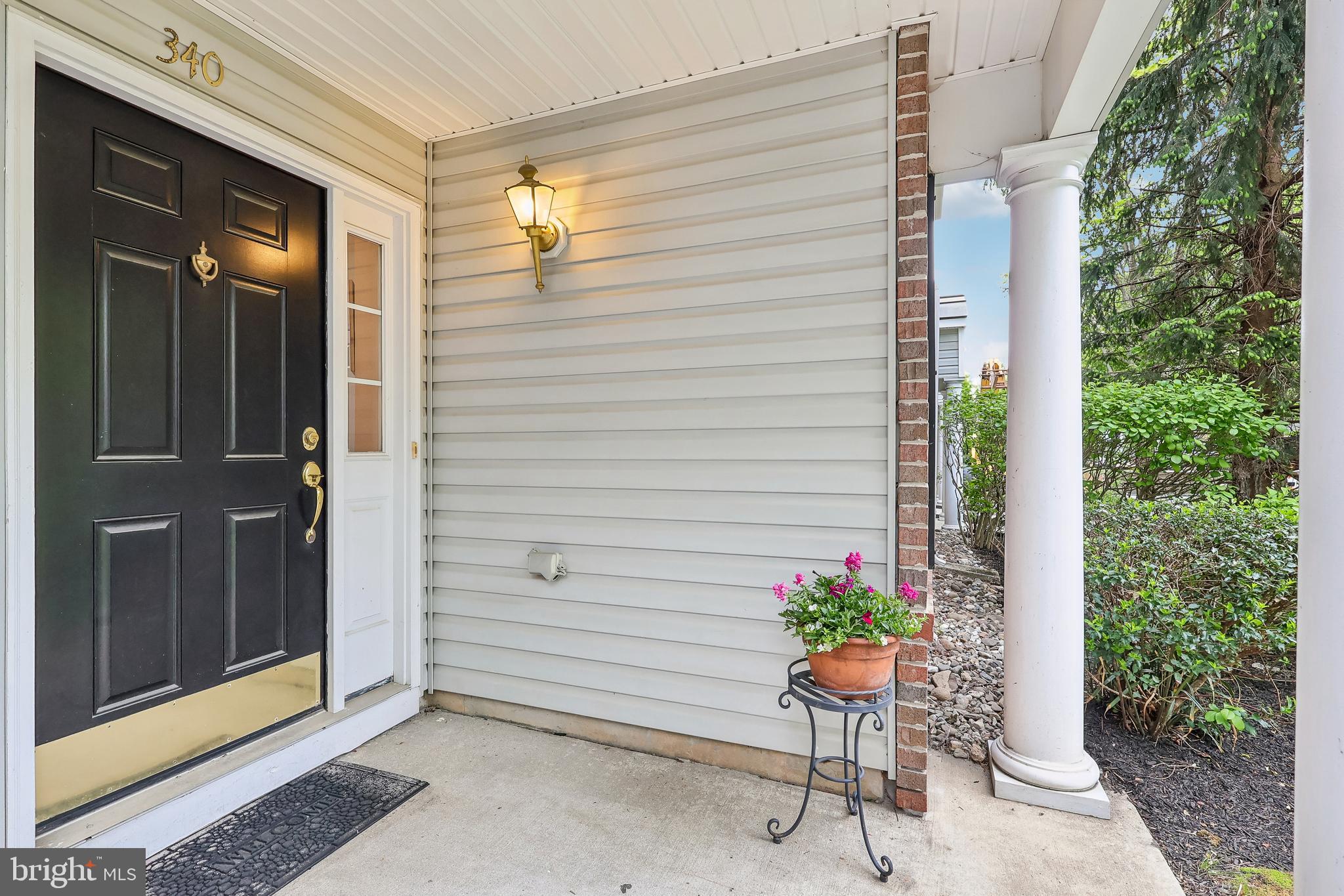 340 Lisa Way, Riverton, NJ 08077 photo
