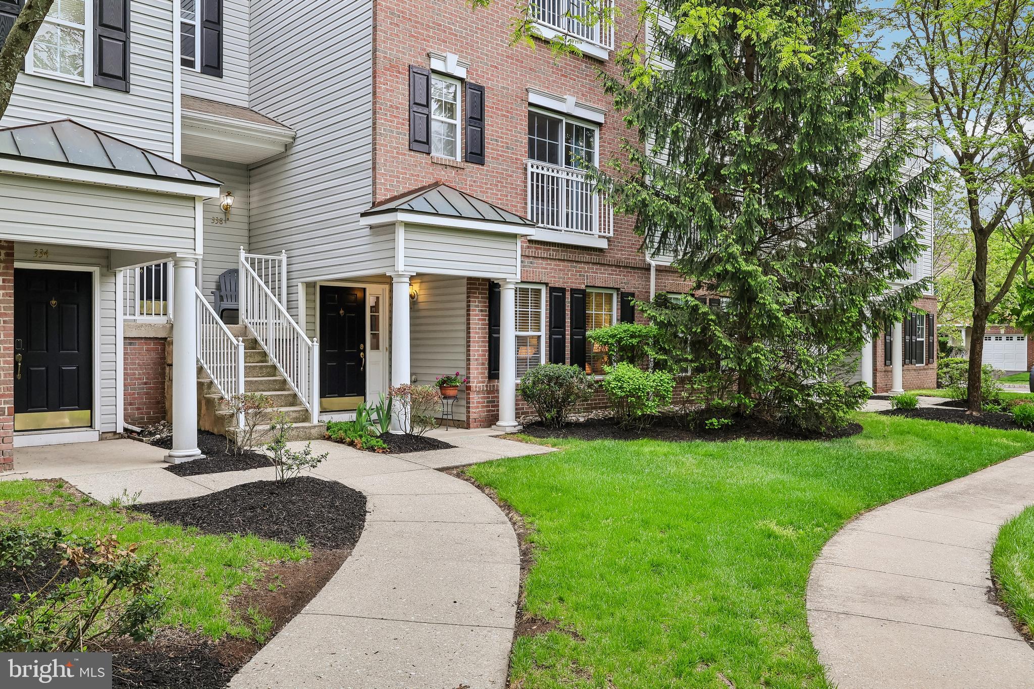 340 Lisa Way, Riverton, NJ 08077 photo