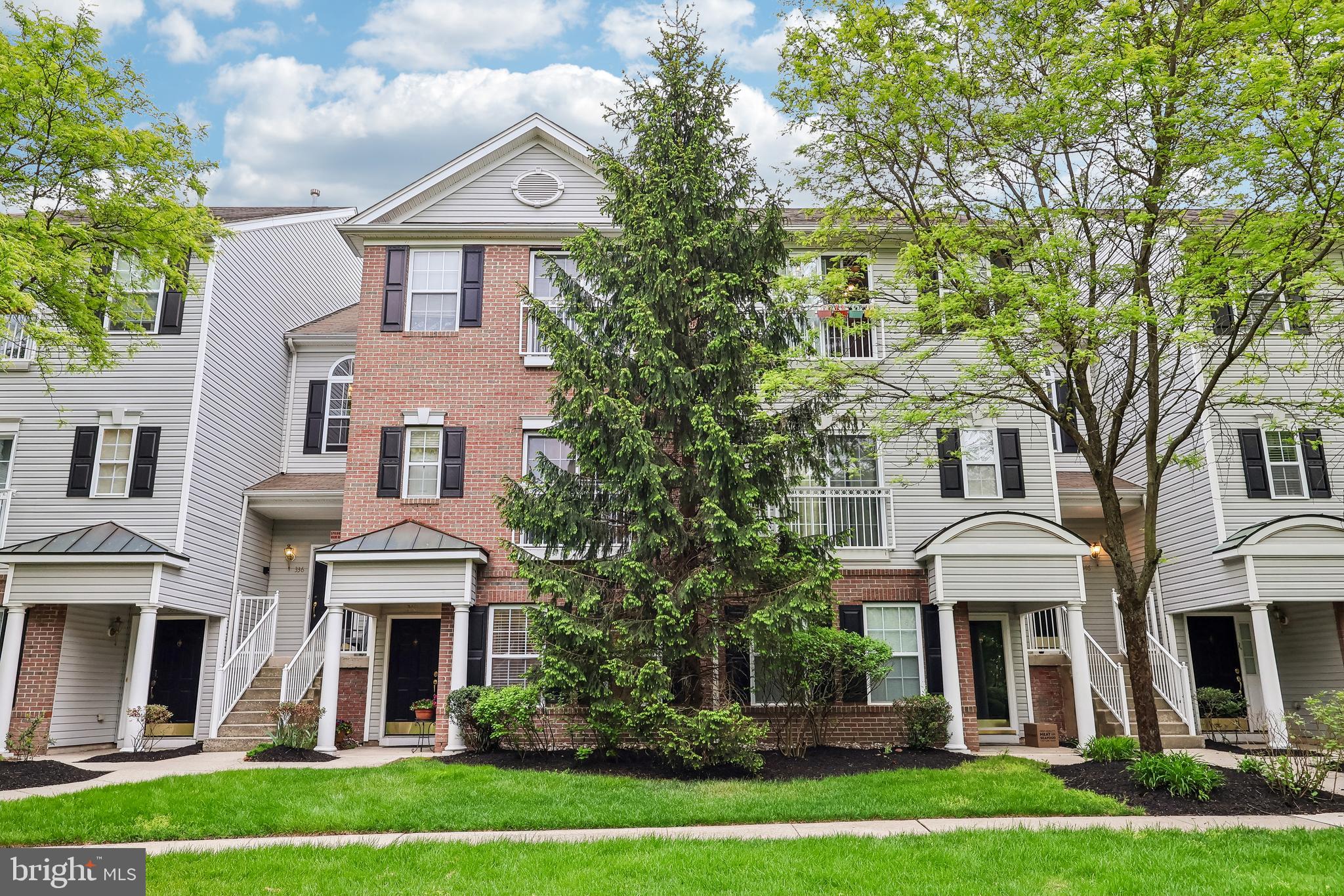 340 Lisa Way, Riverton, NJ 08077 photo