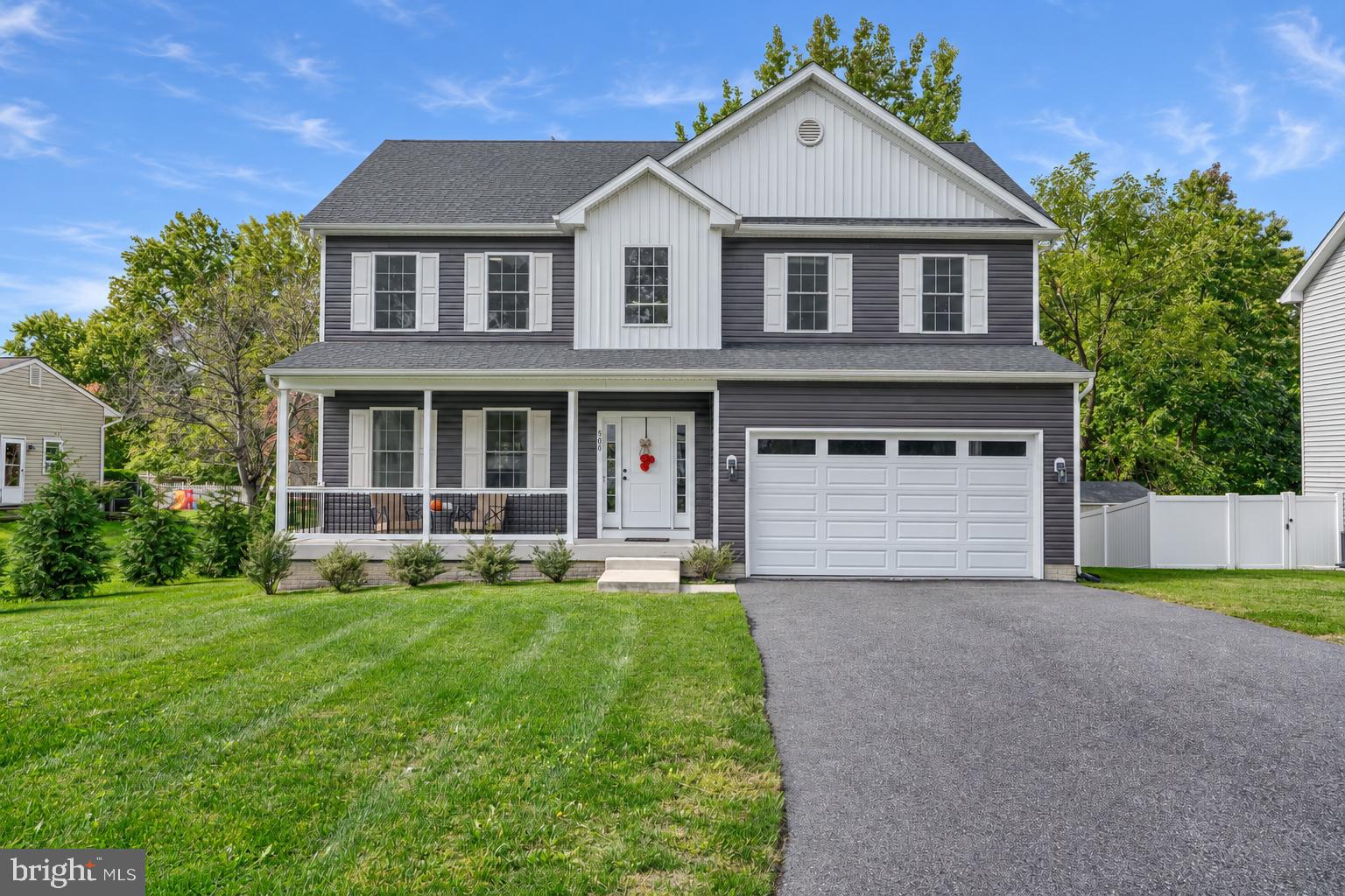 506 Armstrong Ln, Essex, MD 21221