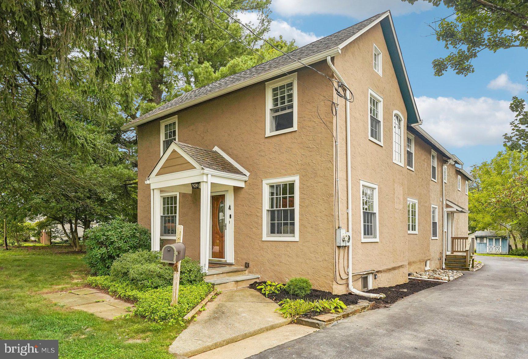 4 Crumley Ave, Malvern, PA 19355