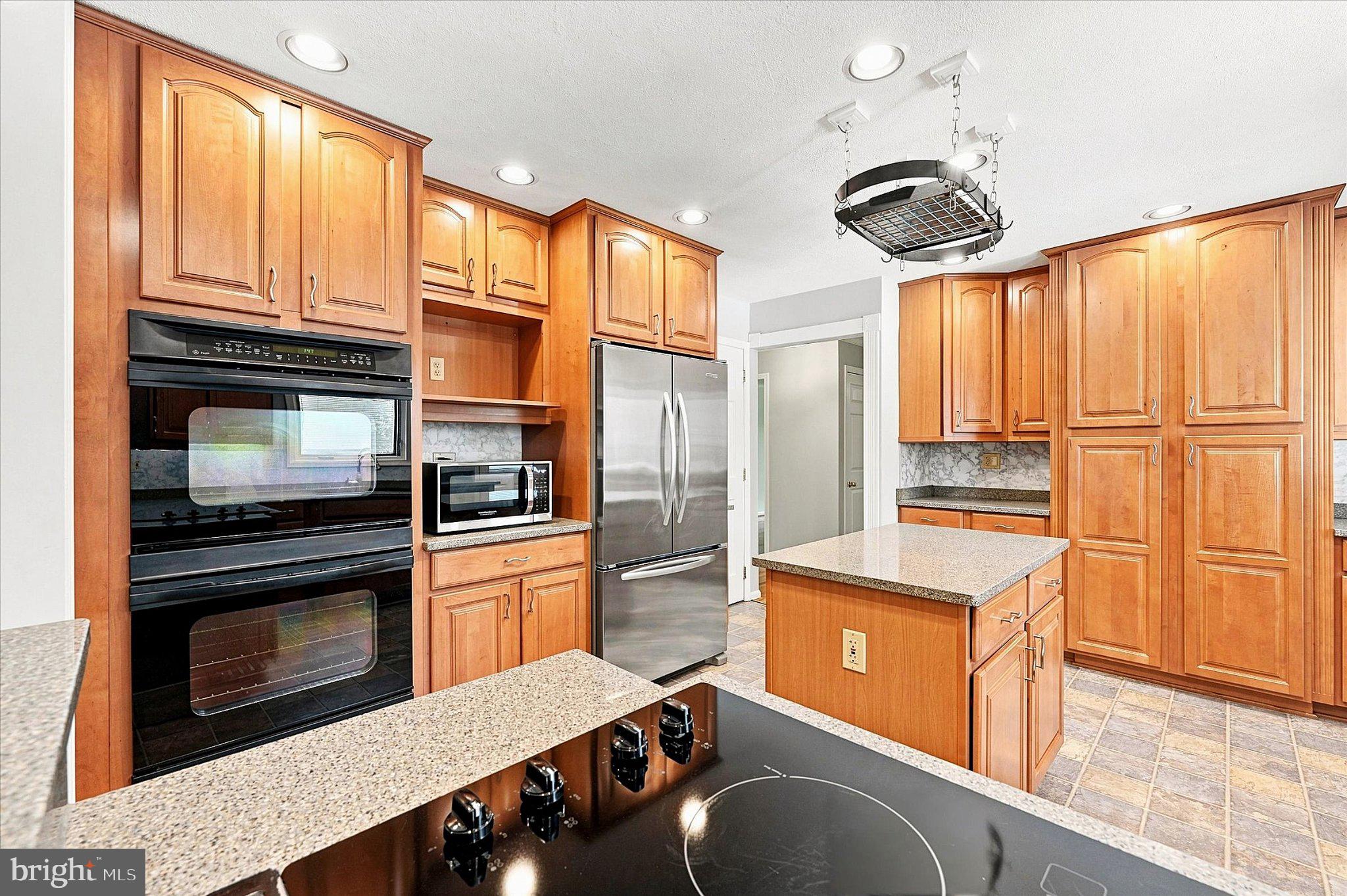 172 Oldbury Dr, Wilmington, DE 19808 photo