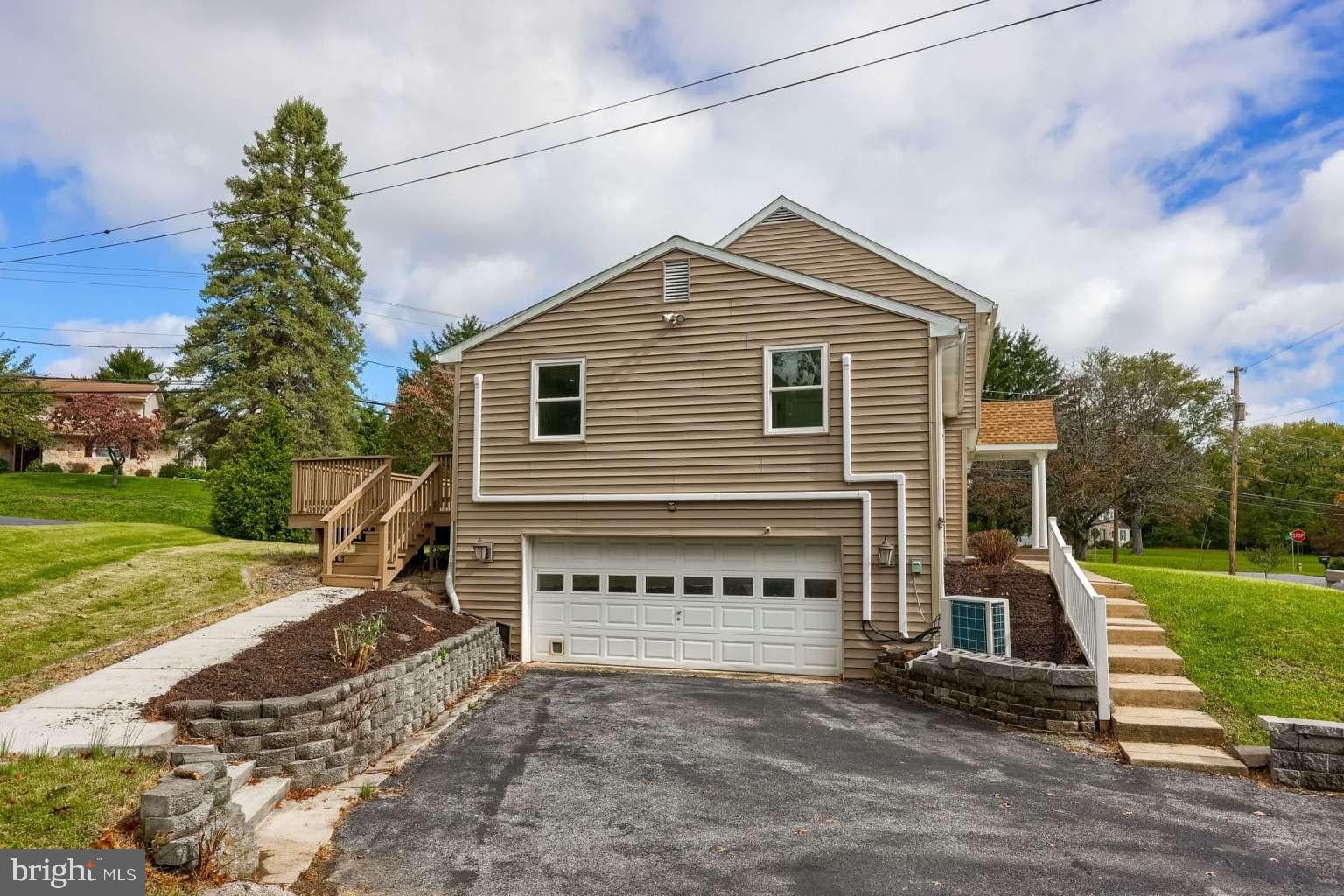 7547 Lakeside Ave, Harrisburg, PA 17112 photo
