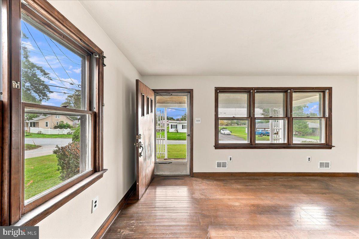 188 Grant St, Oxford, PA 19363 photo