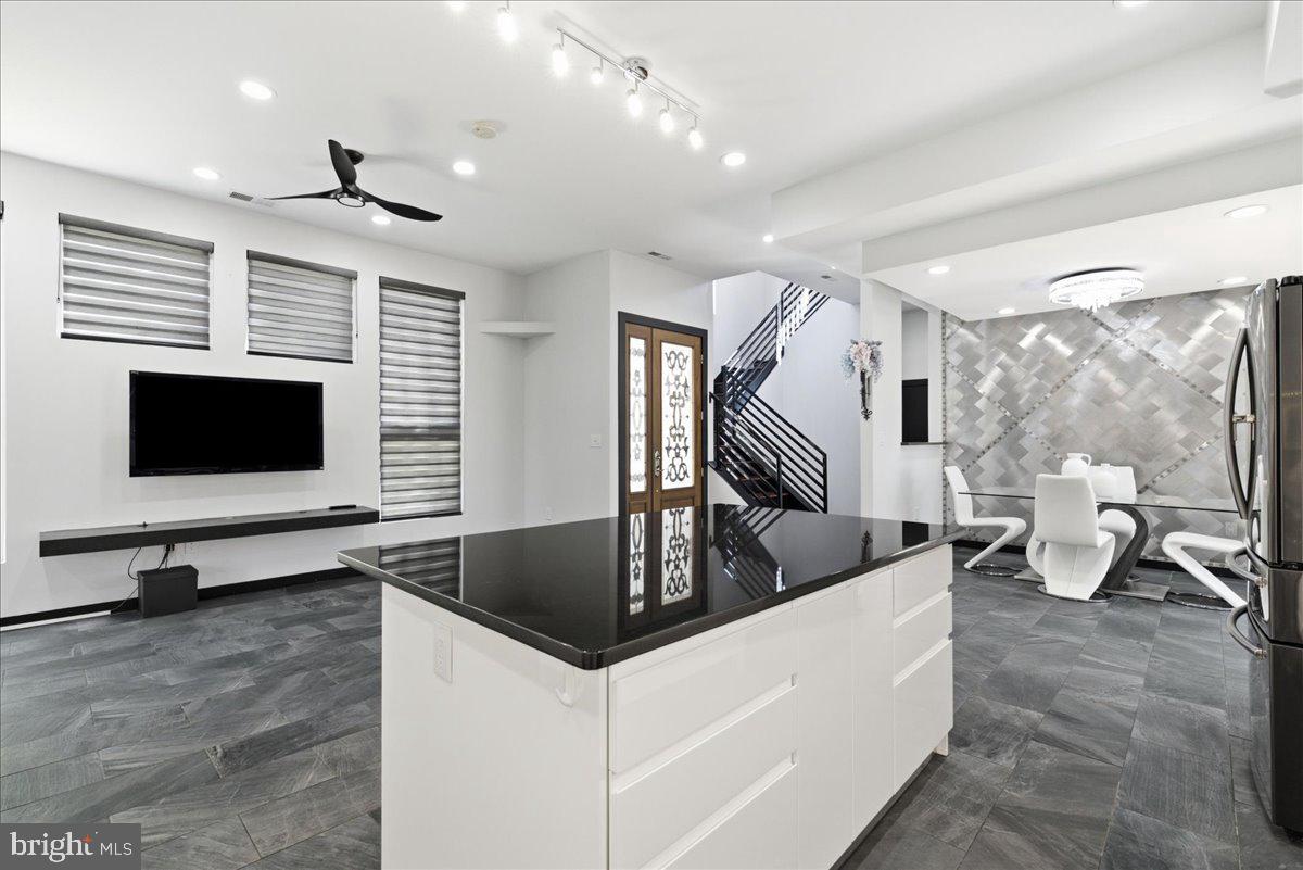 900 20th St, Arlington, VA 22202 photo