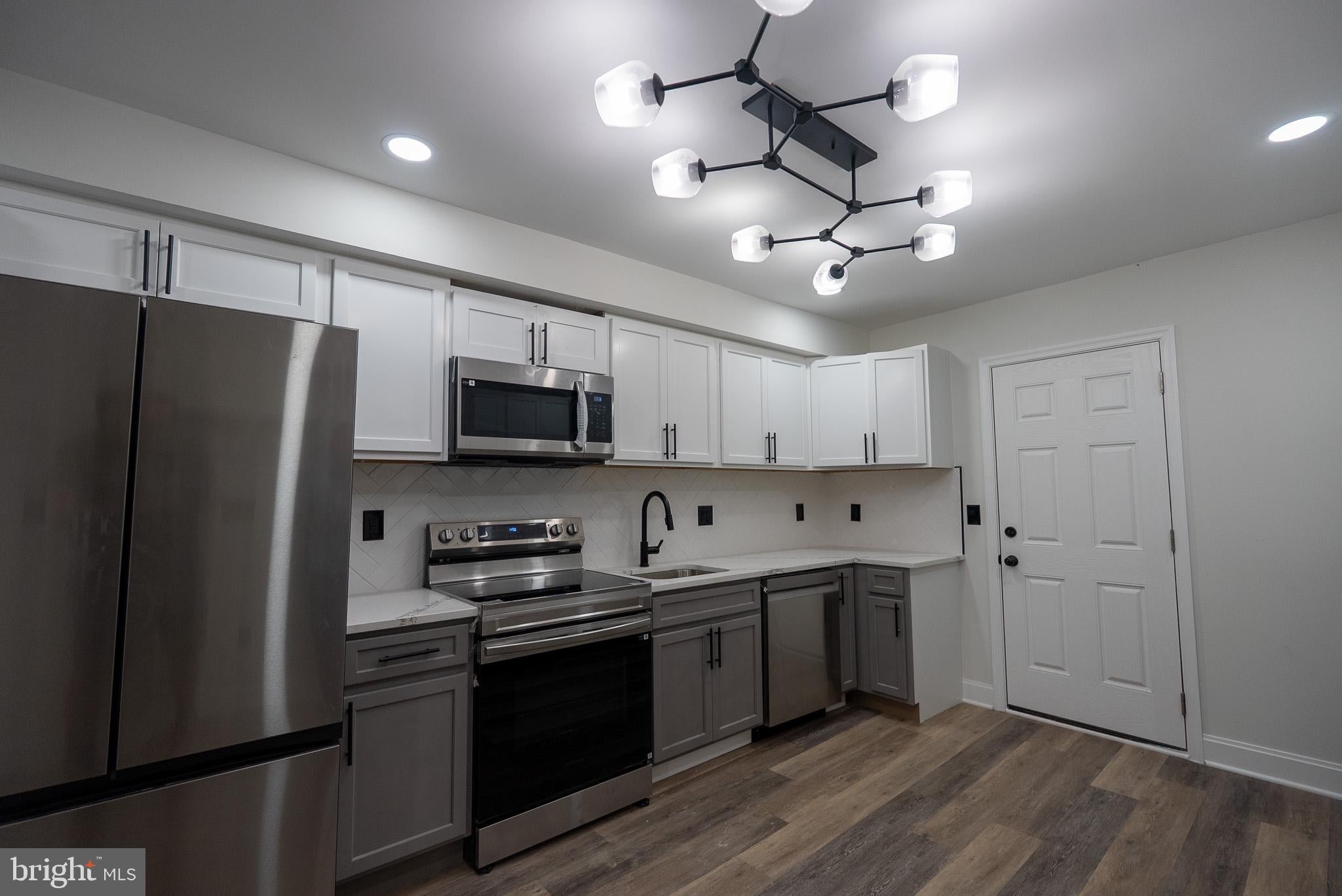 302 Gilmor St, Baltimore, MD 21223 photo