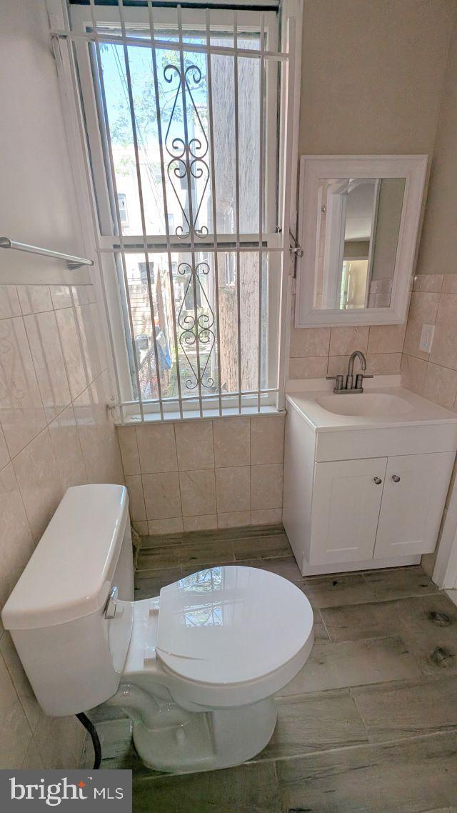 3219 Mount Vernon St, Philadelphia, PA 19104 photo