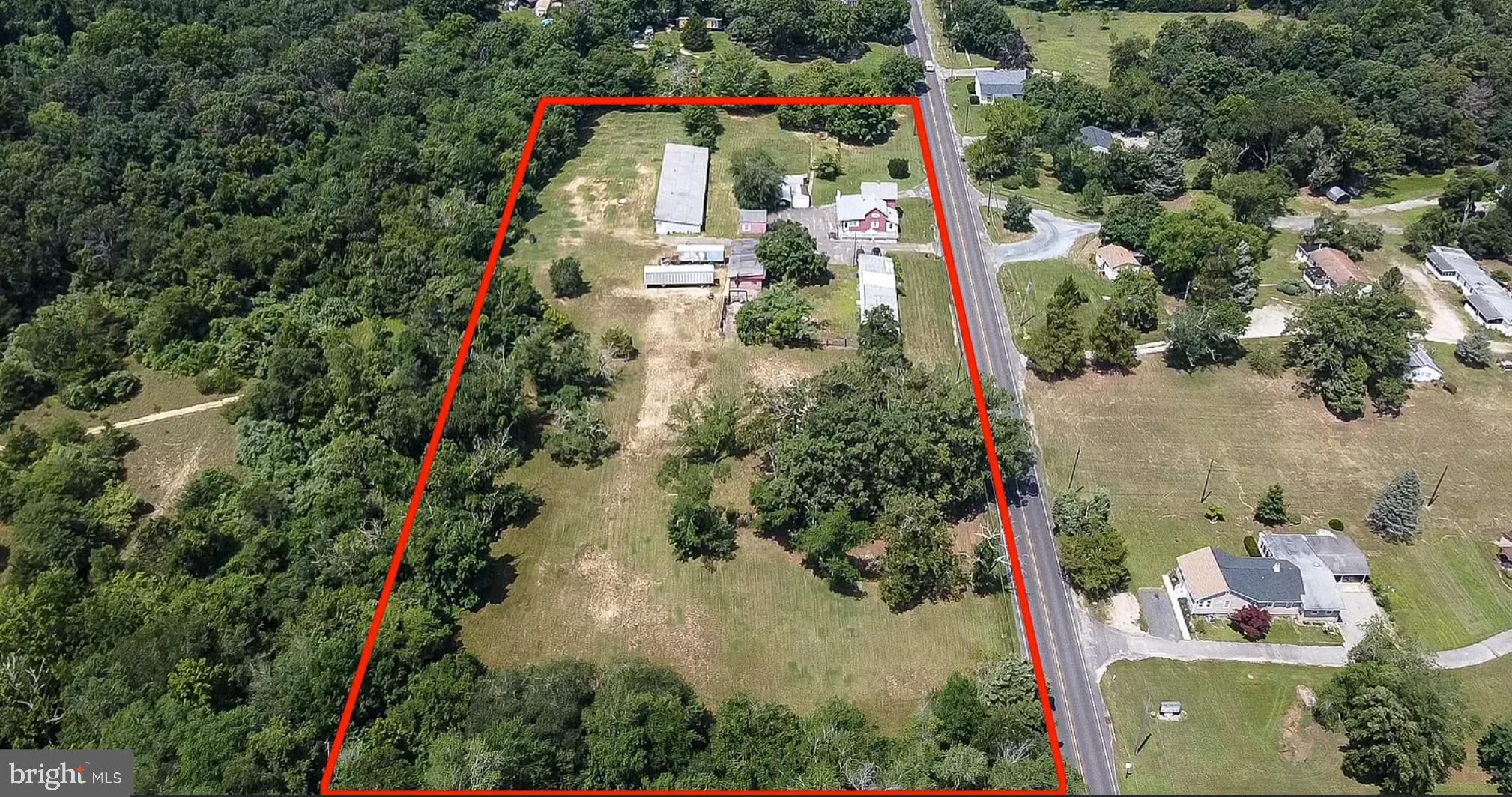 81 Almond Rd, Elmer, NJ 08318 photo