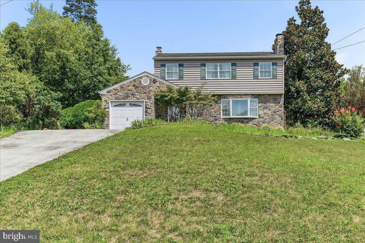 733 Park Ave, Audubon, PA 19403