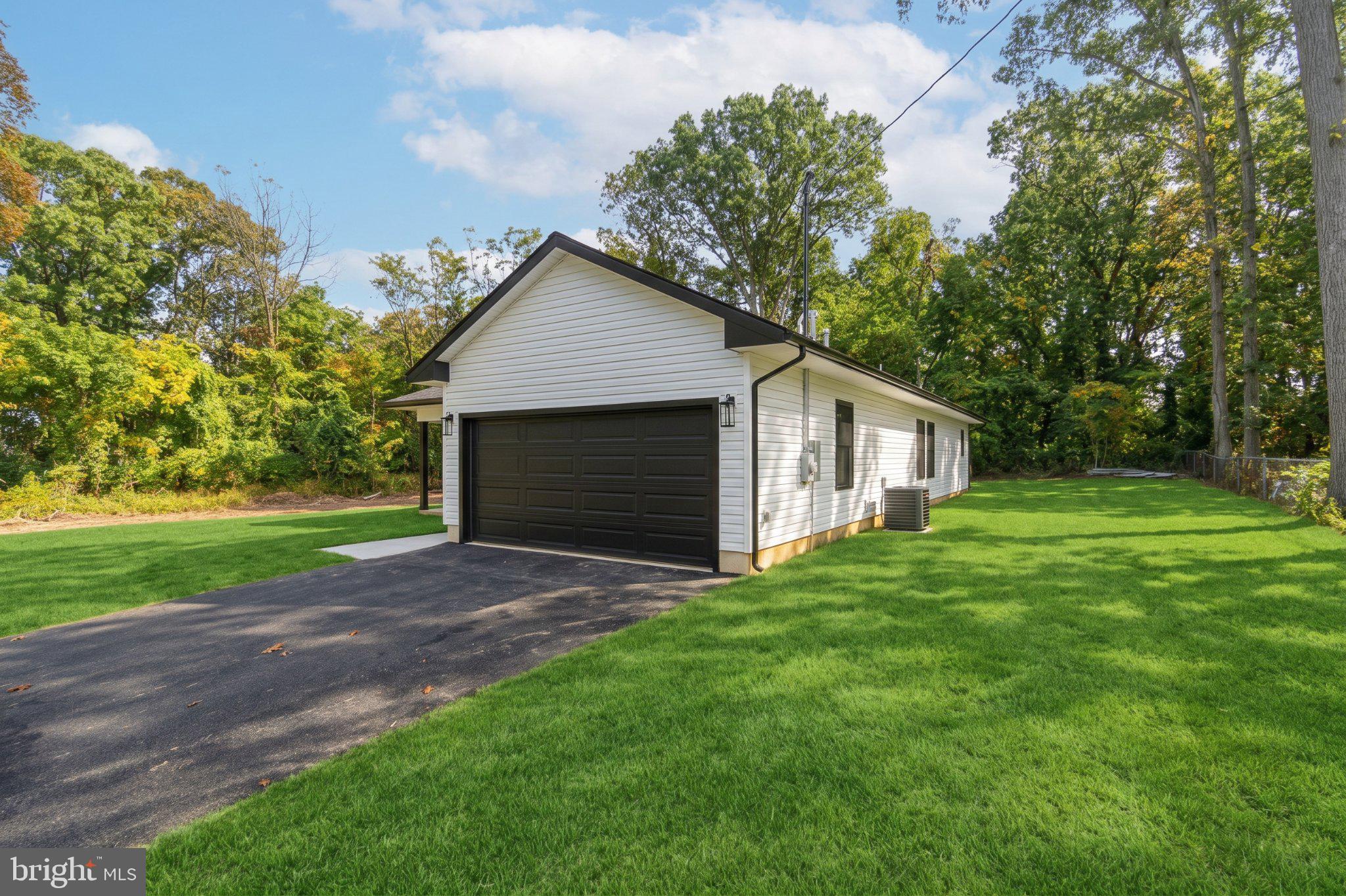 15 Hilltop Ave, Blackwood, NJ 08012 photo
