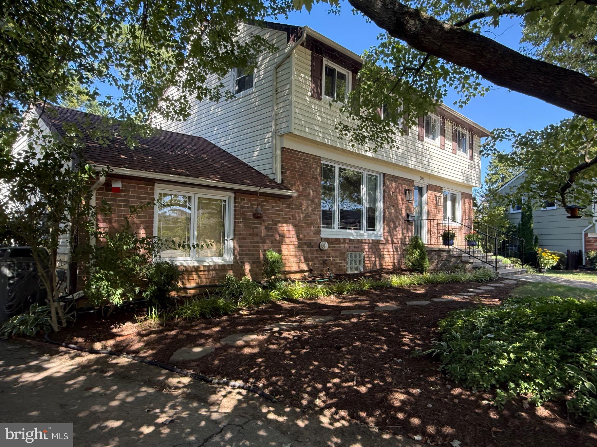 202 Fountain Ct, Lutherville Timonium, MD 21093