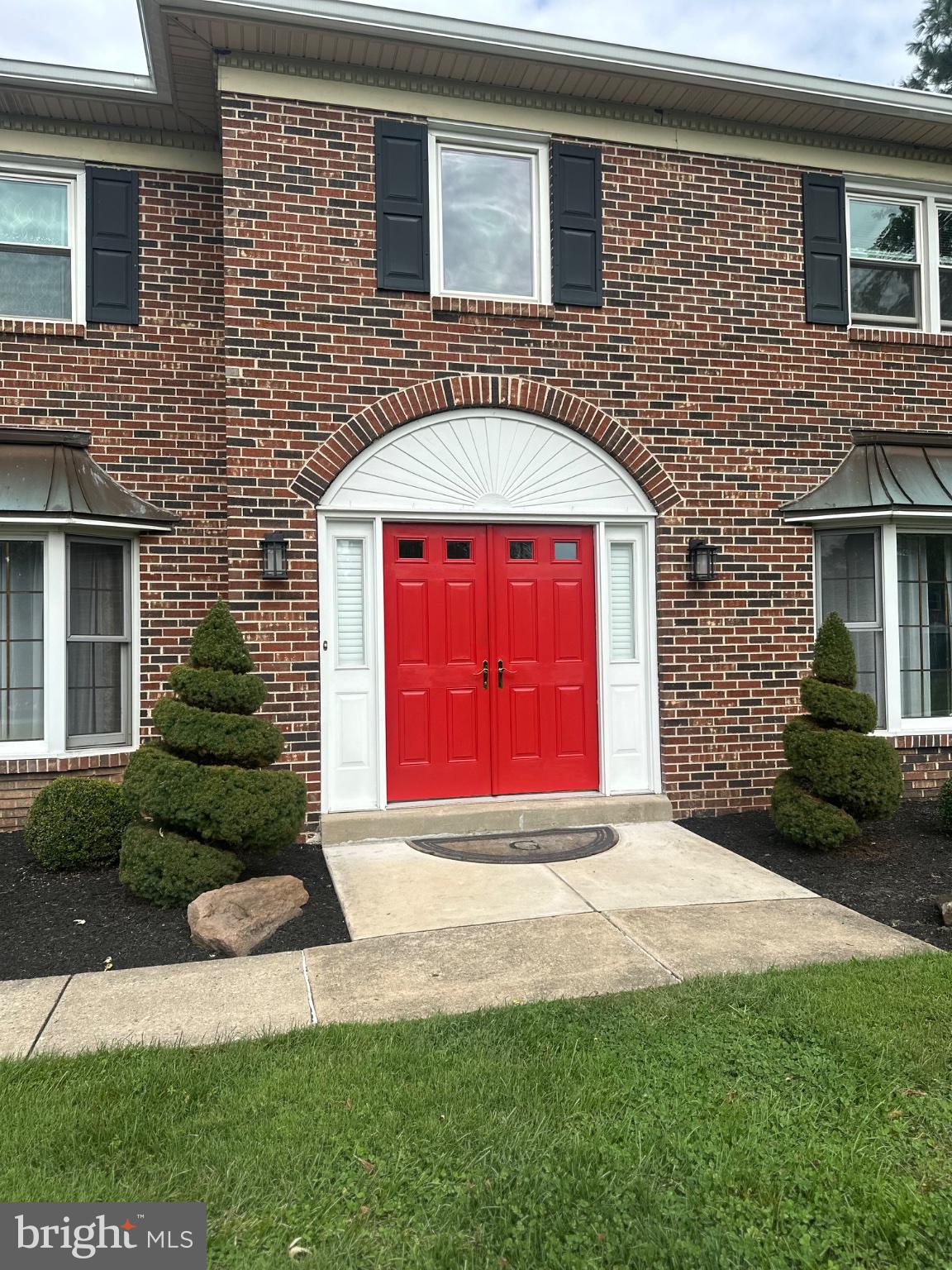 685 Wyndrise Dr, Blue Bell, PA 19422 photo