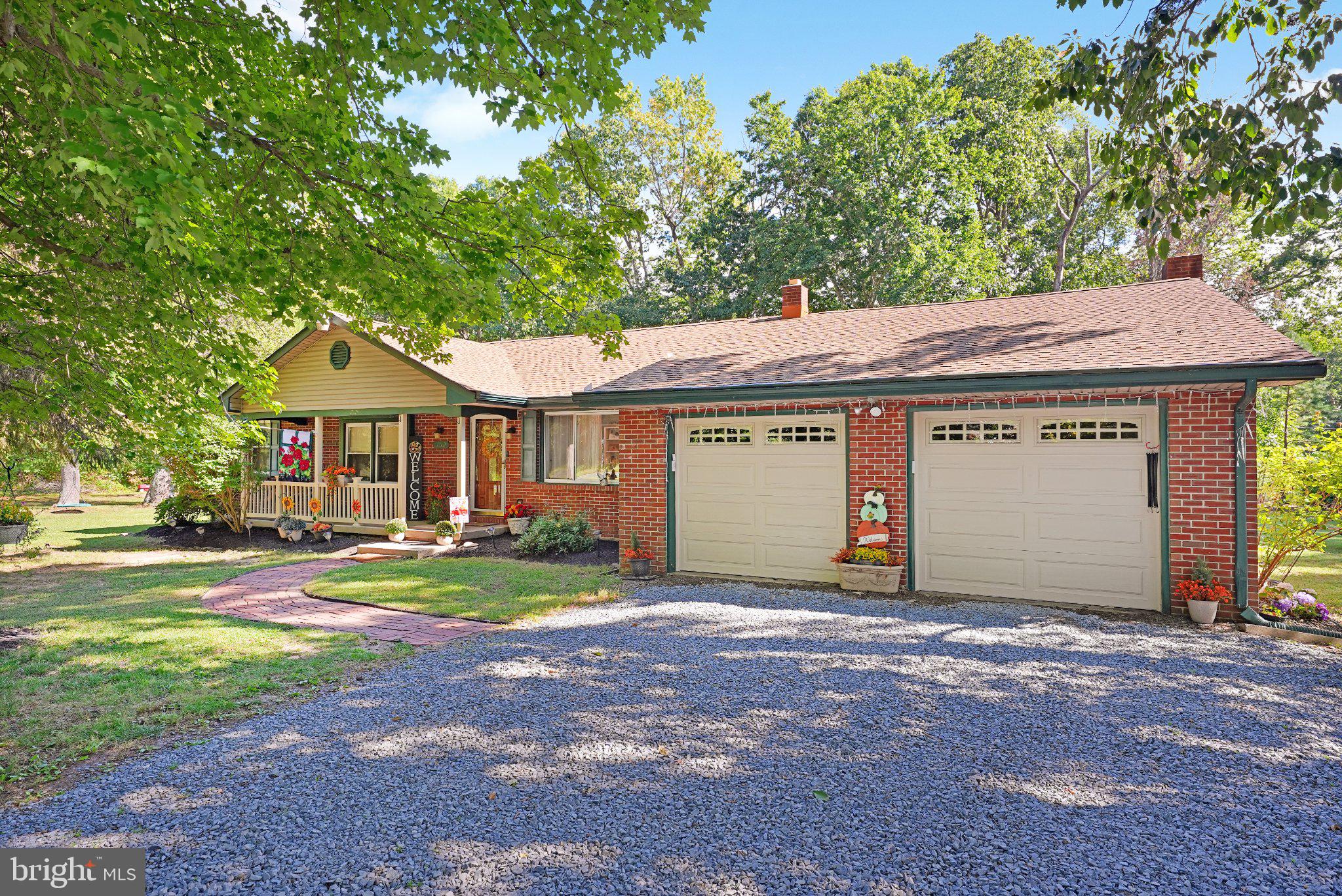 152 Cedarbrook Rd, Sicklerville, NJ 08081