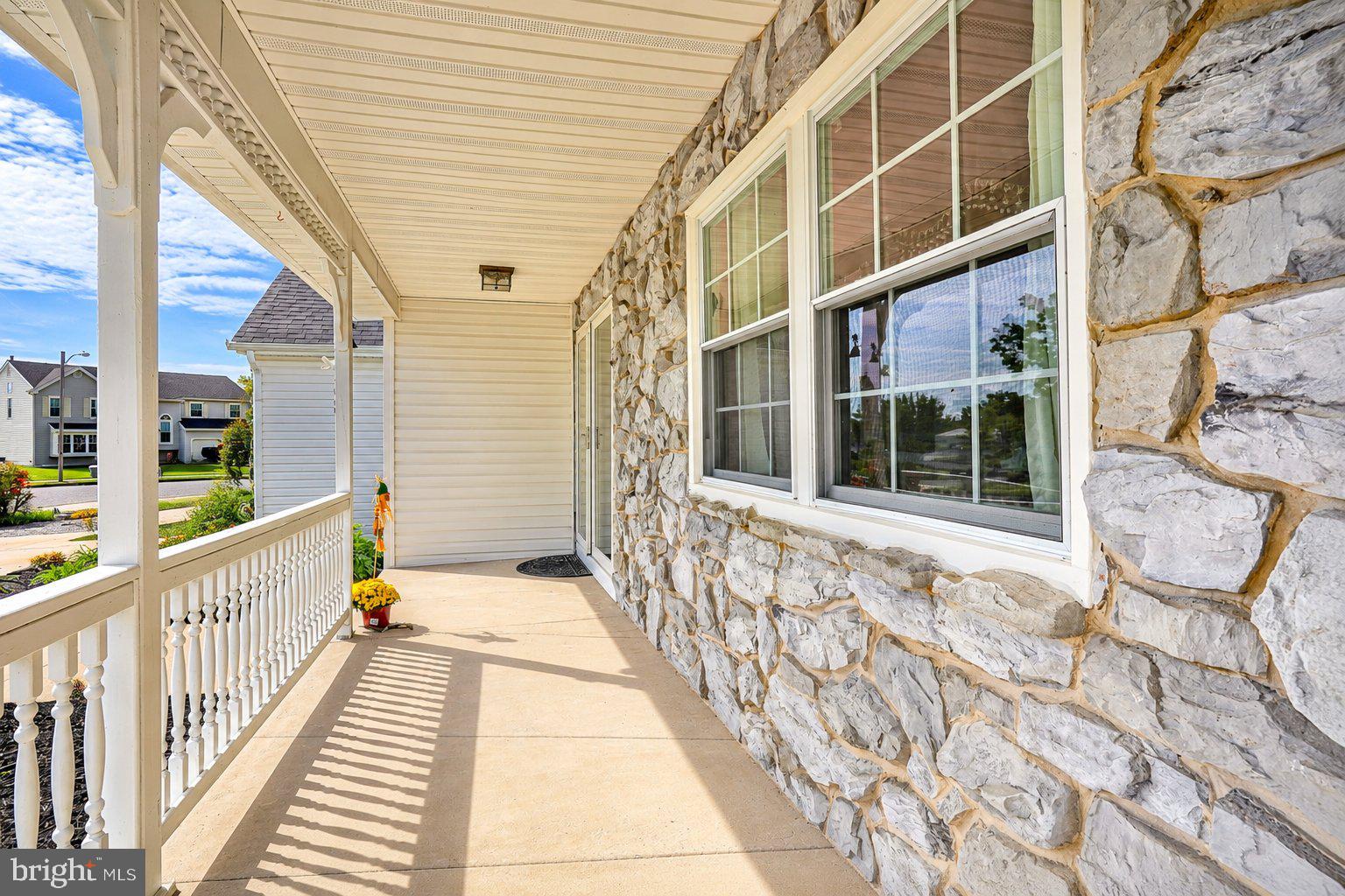 63 Olympia Ln, Sicklerville, NJ 08081 photo