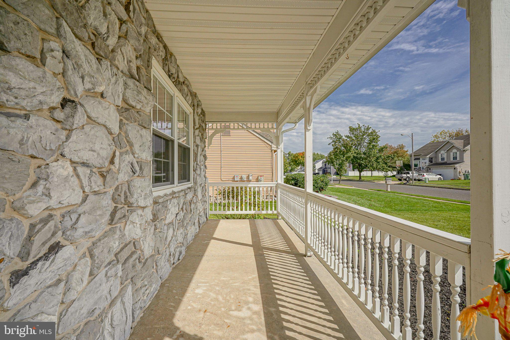 63 Olympia Ln, Sicklerville, NJ 08081 photo