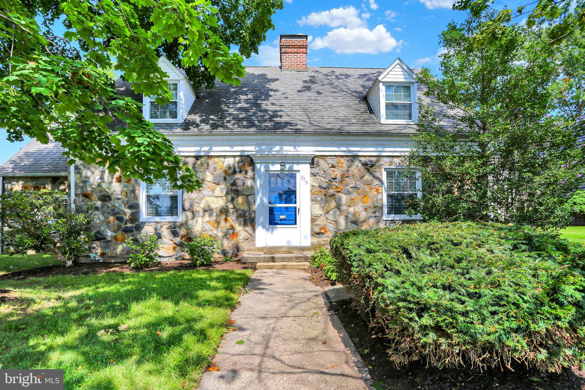 275 Grace St, Pottstown, PA 19464 photo